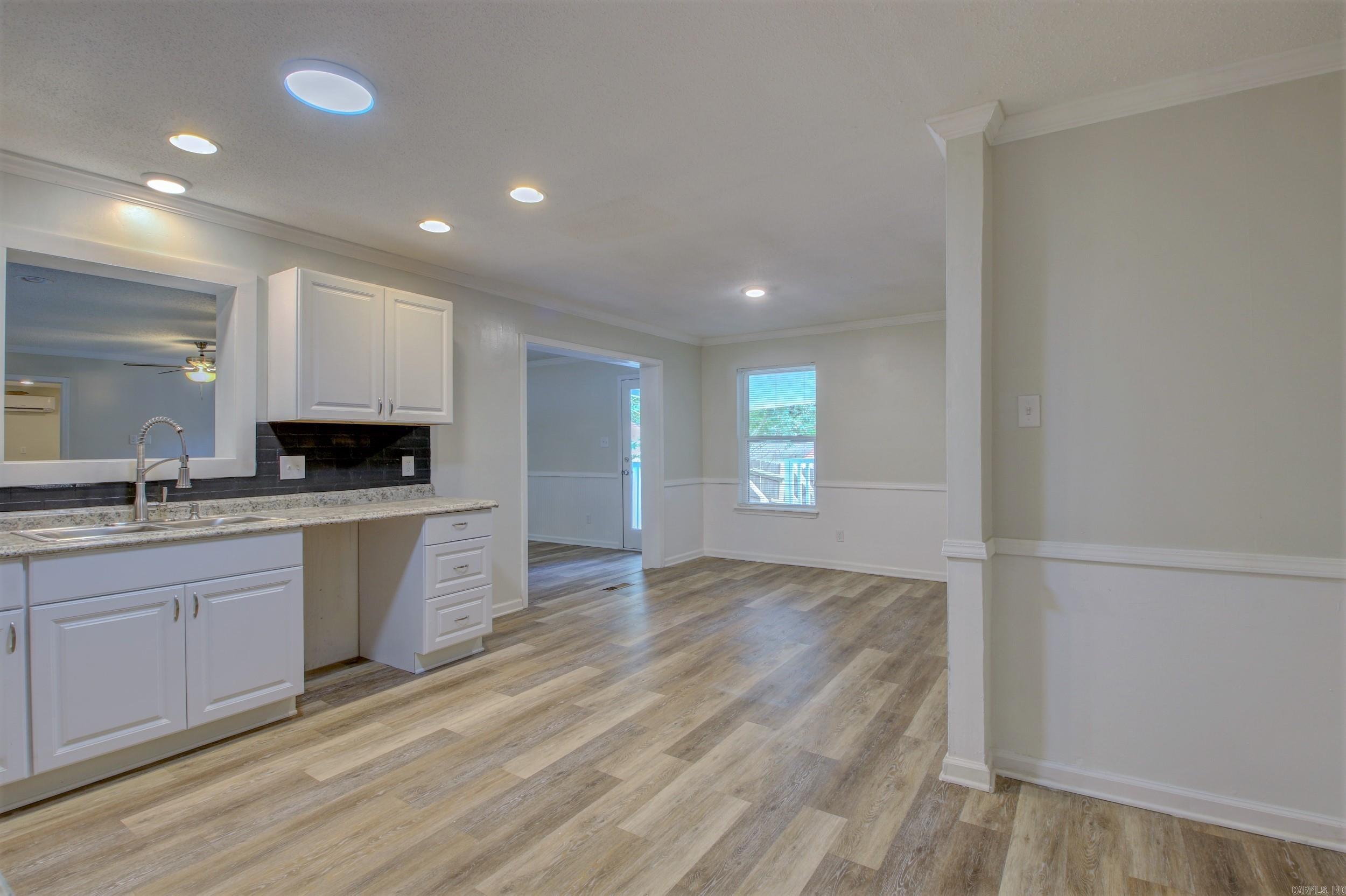 ARBOR OAKS - Residential