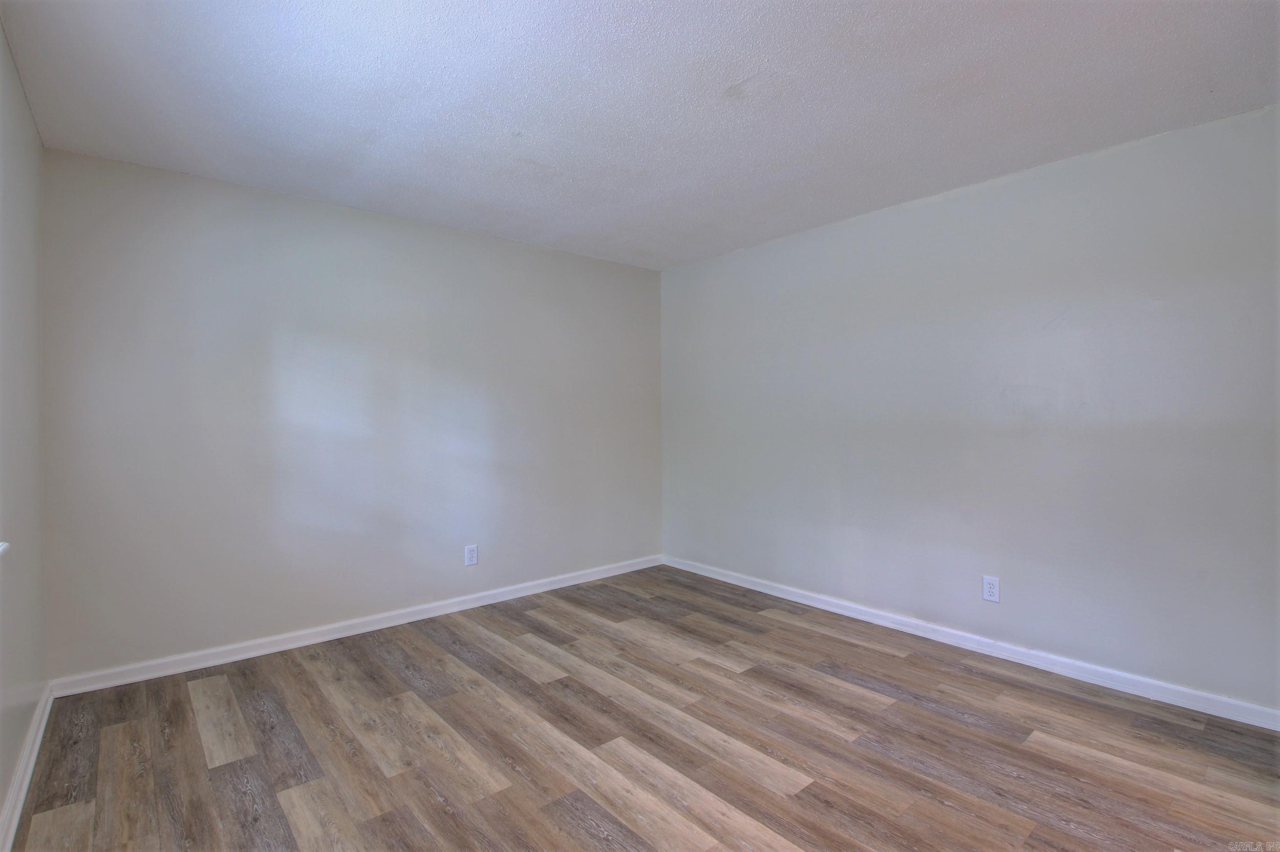 ARBOR OAKS - Residential