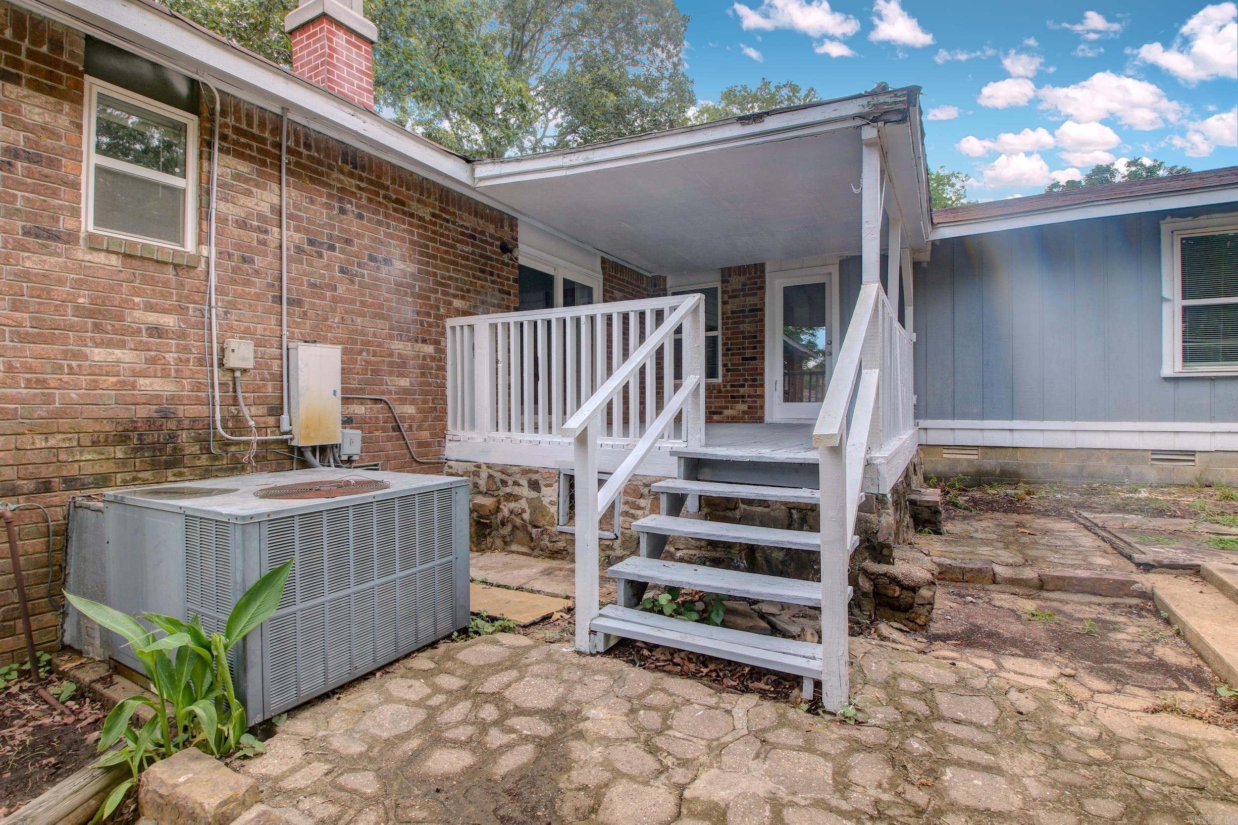 ARBOR OAKS - Residential