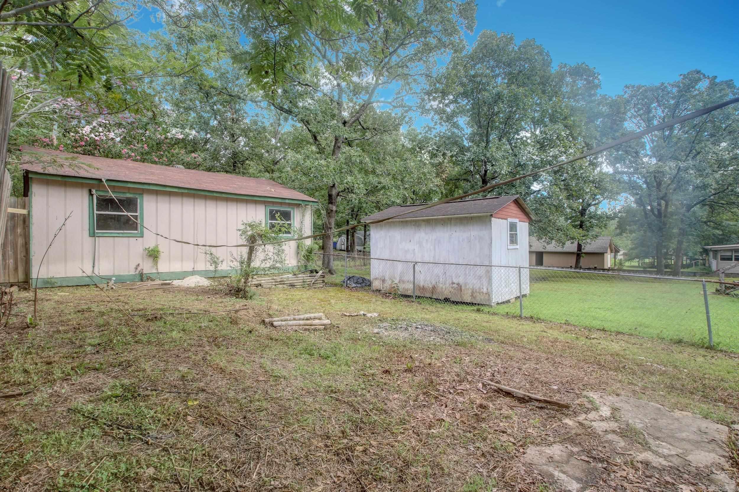 ARBOR OAKS - Residential