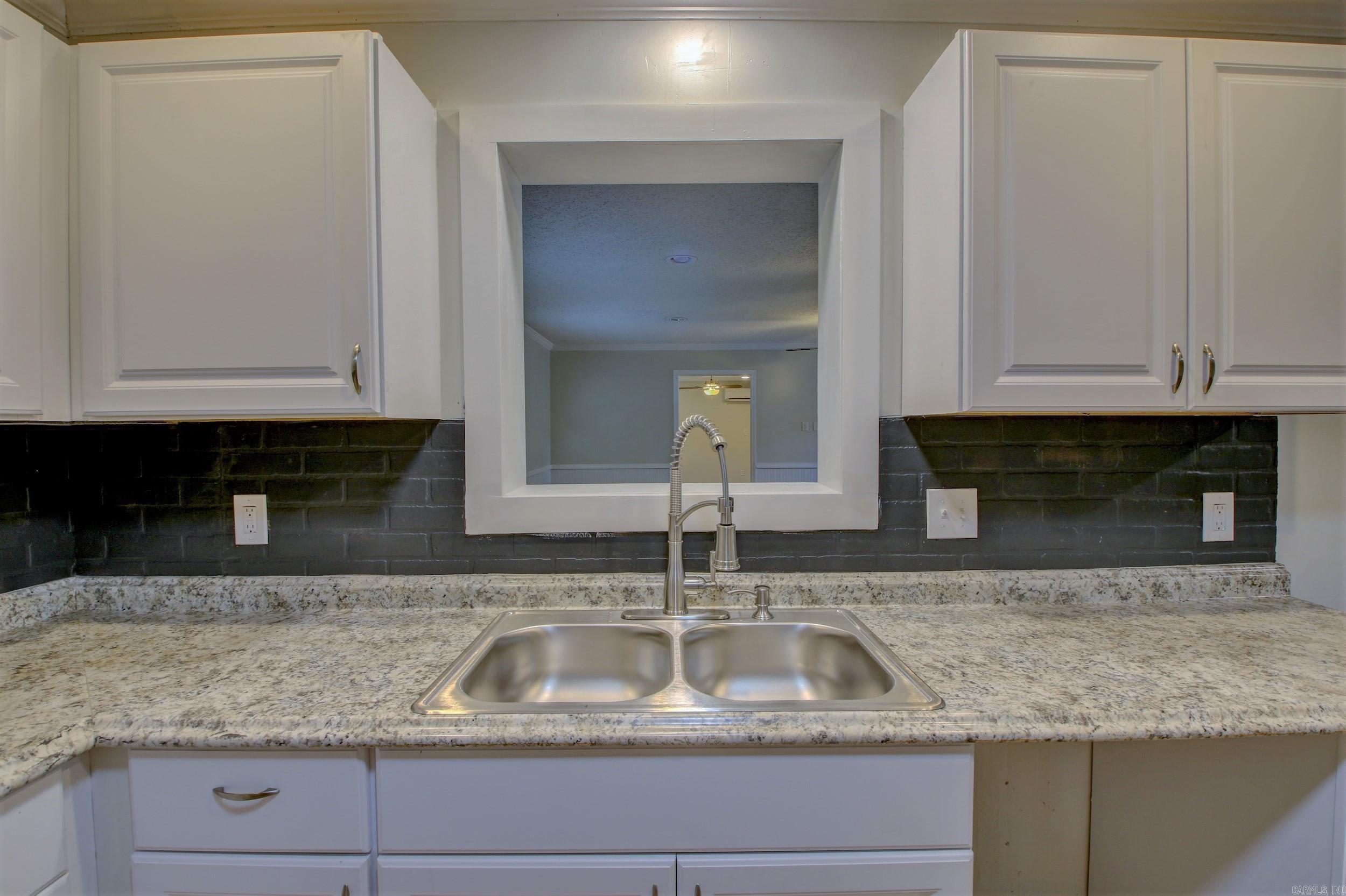 ARBOR OAKS - Residential