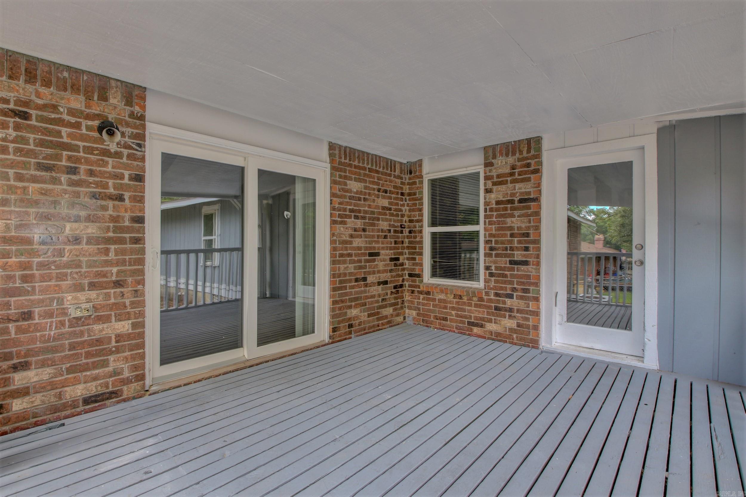 ARBOR OAKS - Residential