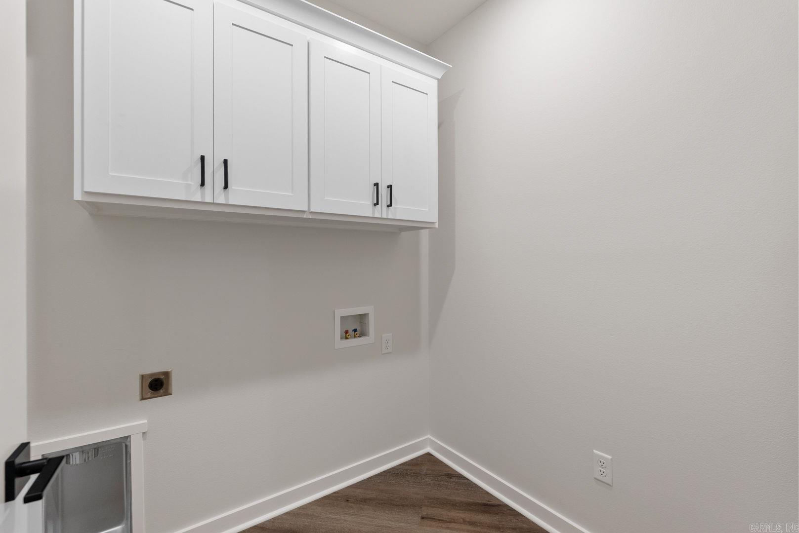 ULES WATSON PLACE - Residential