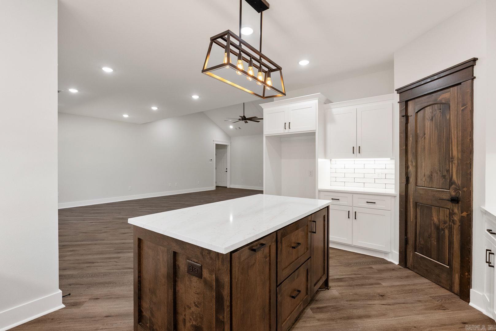 ULES WATSON PLACE - Residential