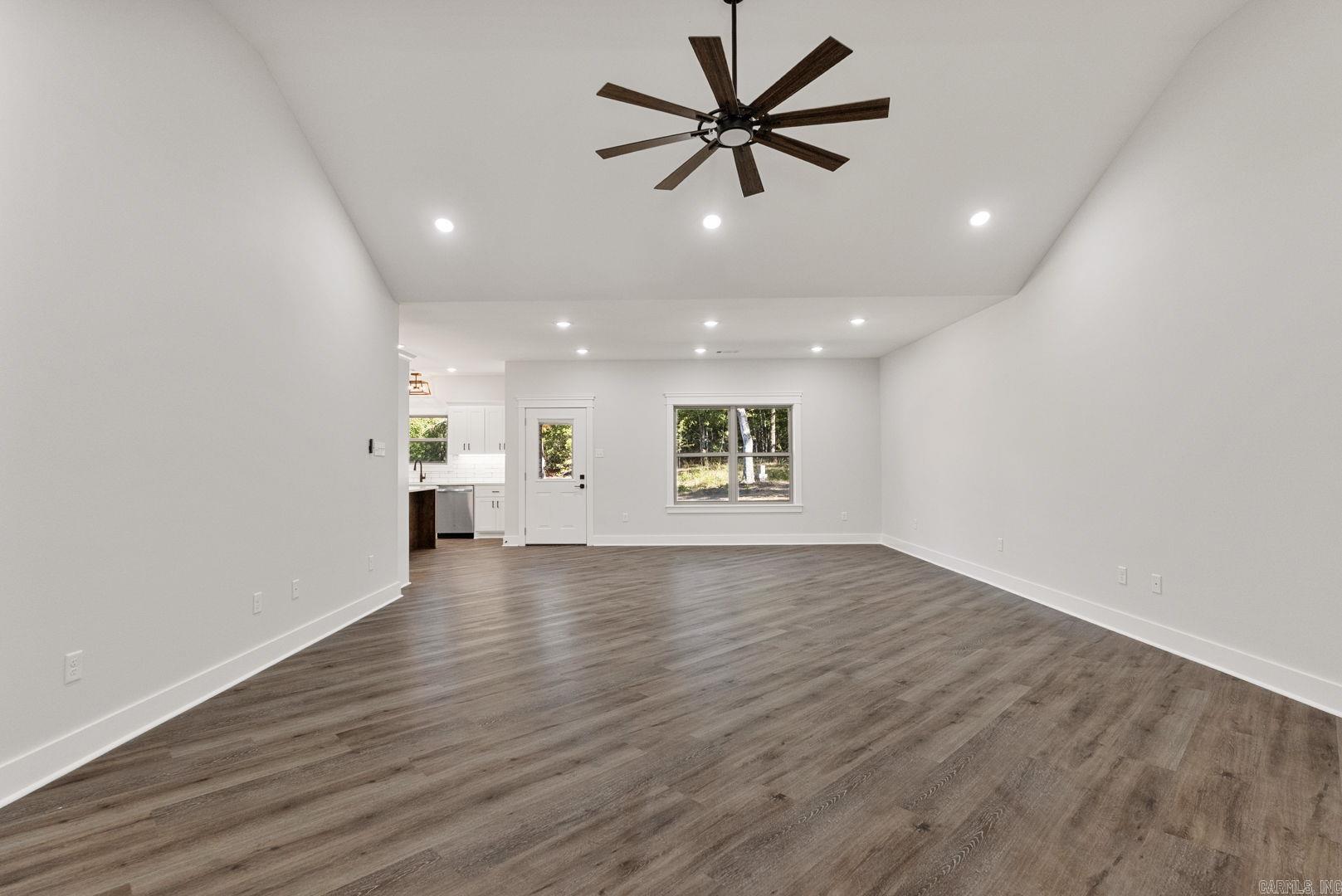 ULES WATSON PLACE - Residential