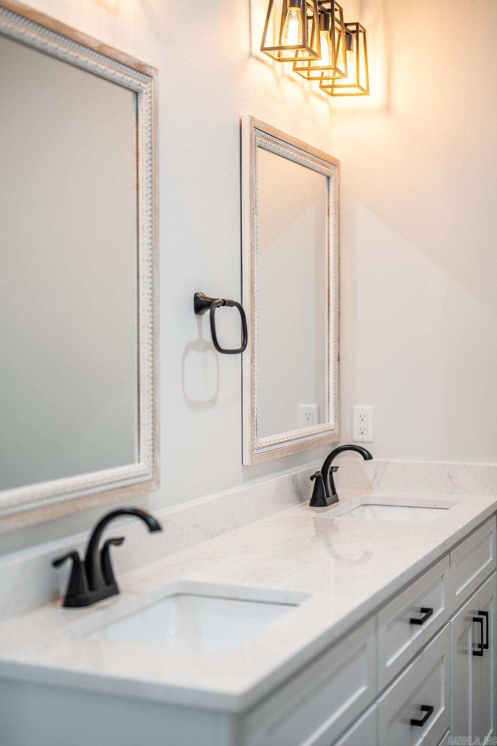 ULES WATSON PLACE - Residential