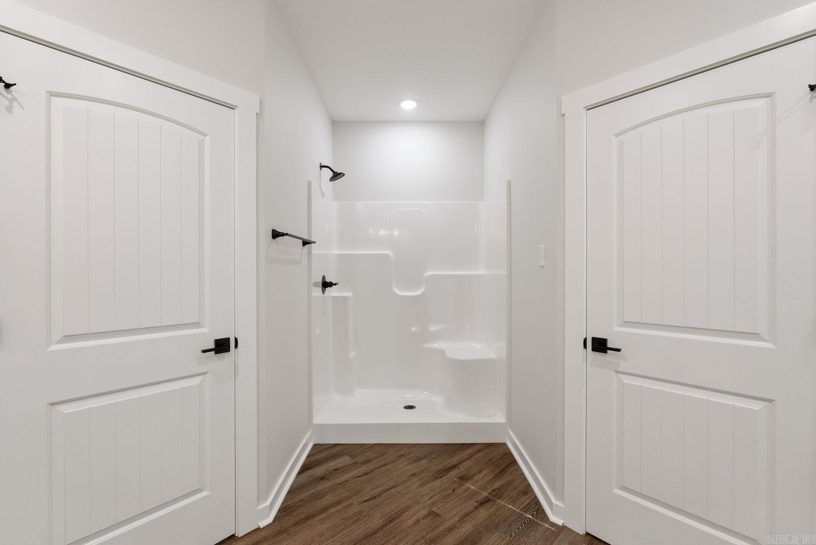 ULES WATSON PLACE - Residential