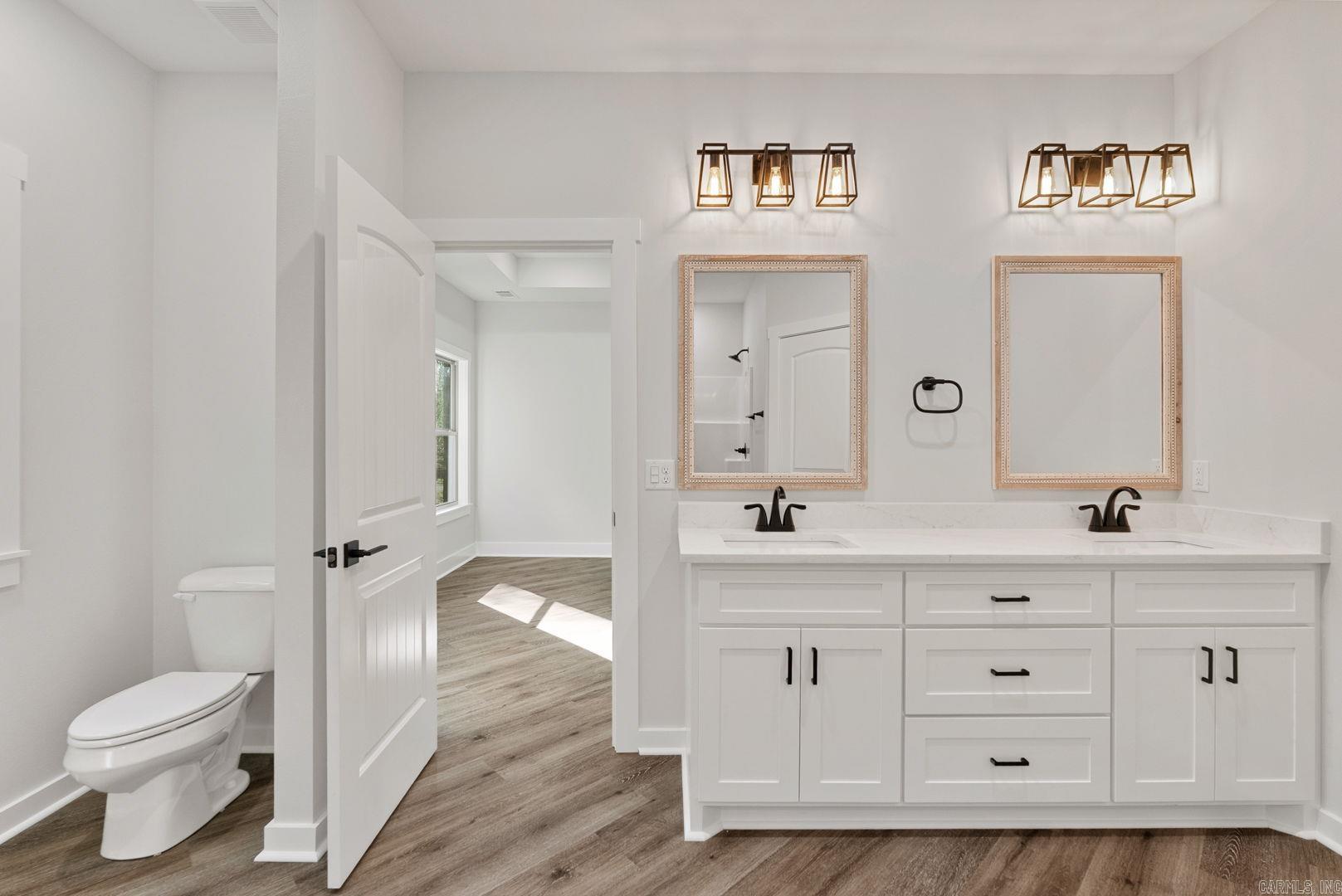 ULES WATSON PLACE - Residential