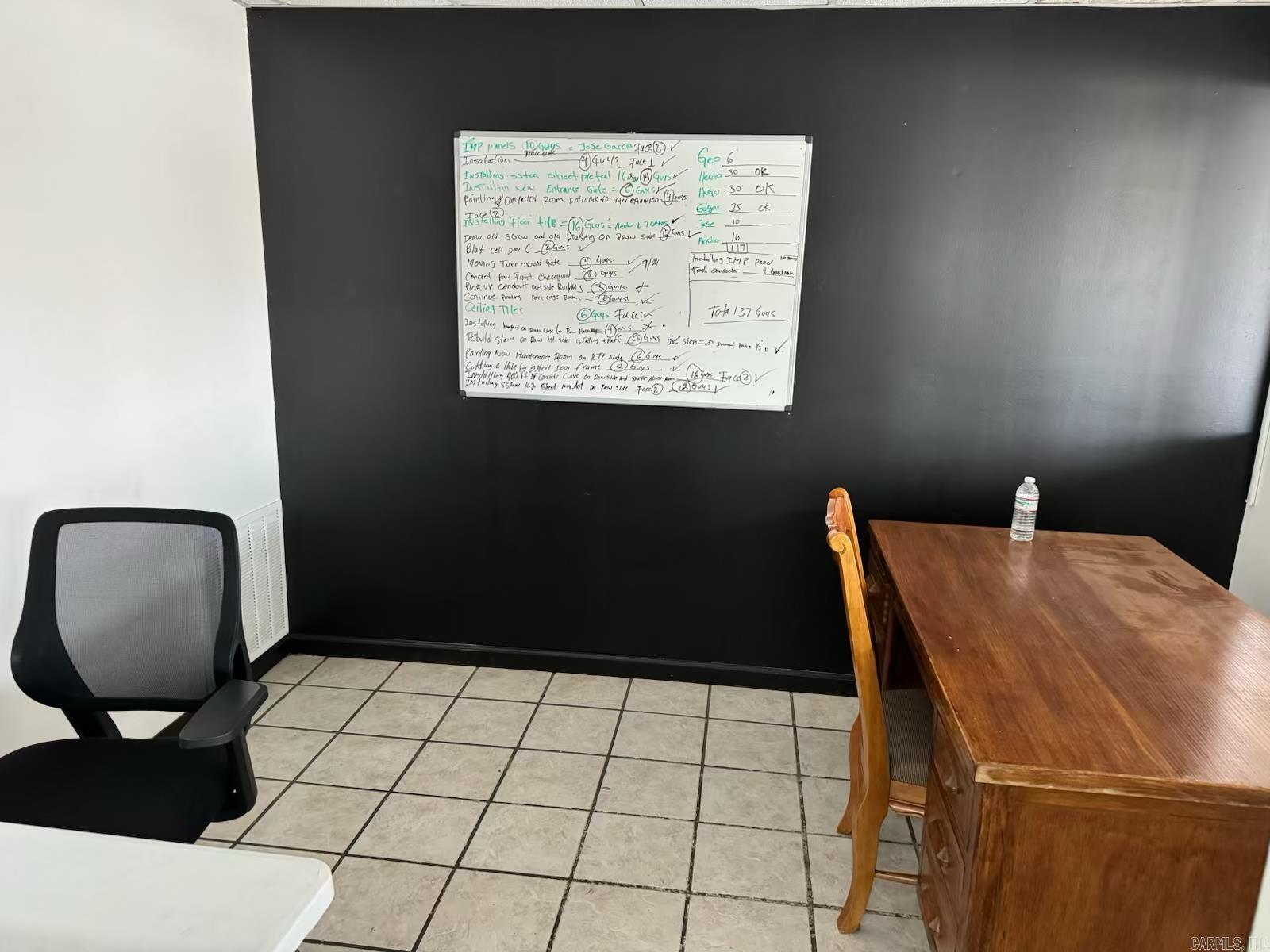 East Broadway - Commercial Lease