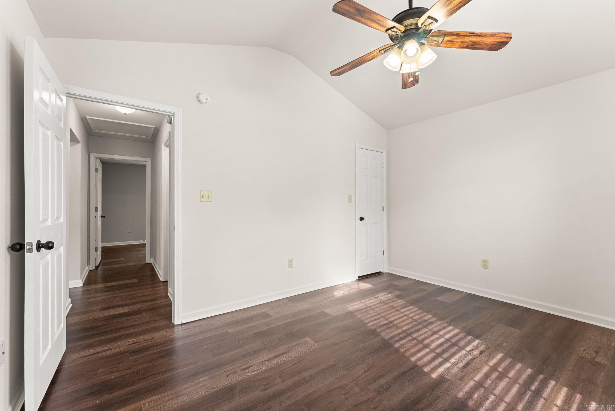 WILLIAMSBURG COVE - Residential