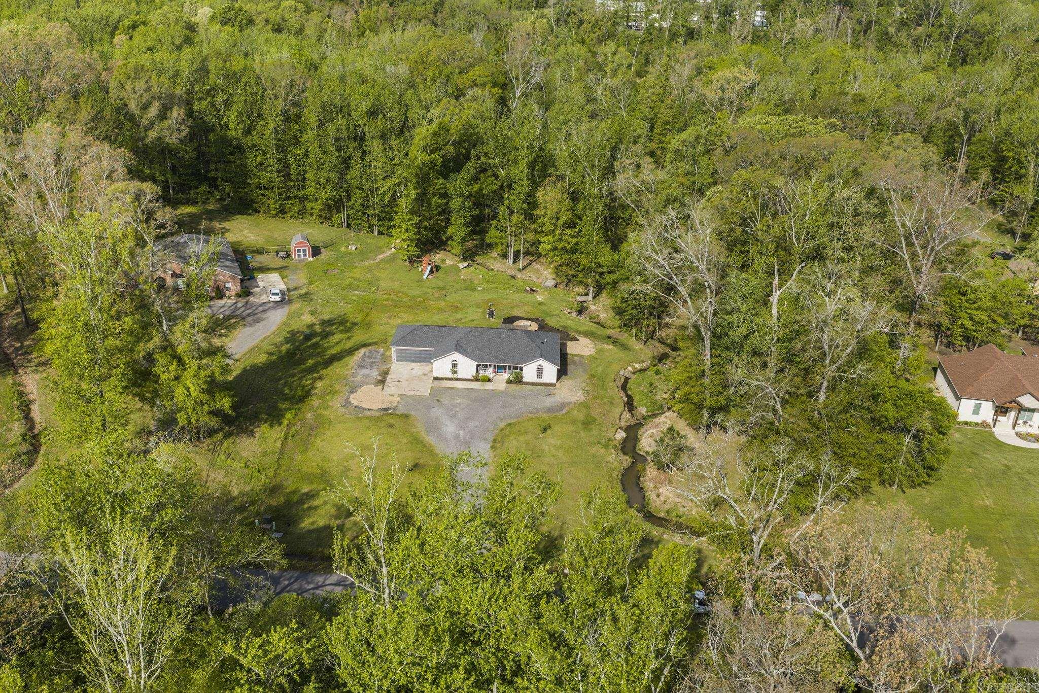 WILLIAMSBURG COVE - Residential