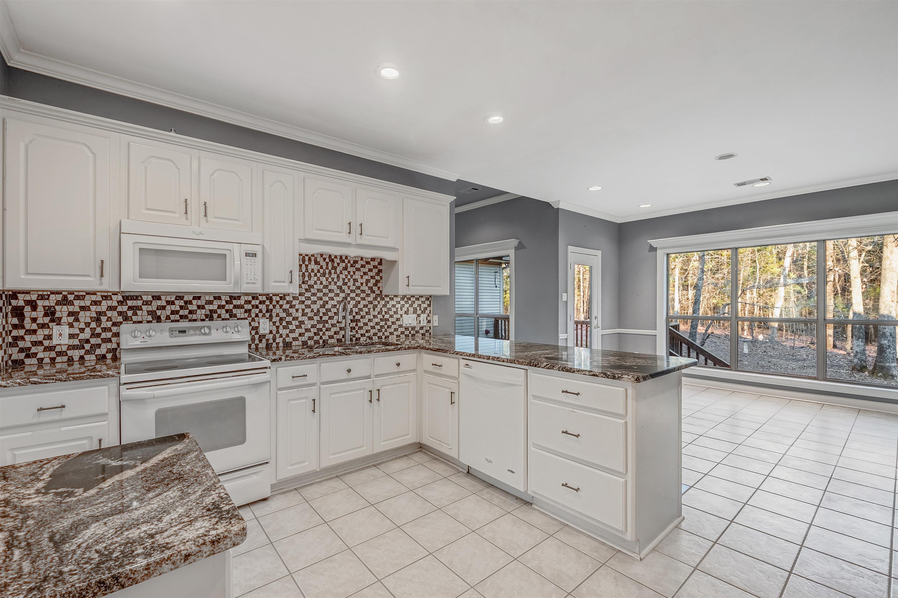 CONFEDERATE WOODS - Residential