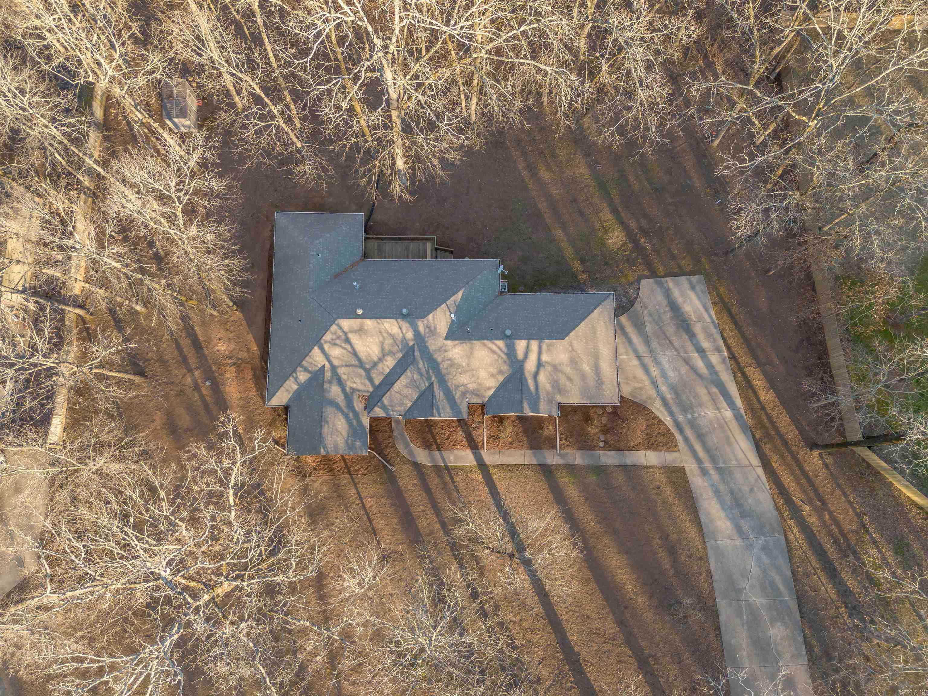 CONFEDERATE WOODS - Residential