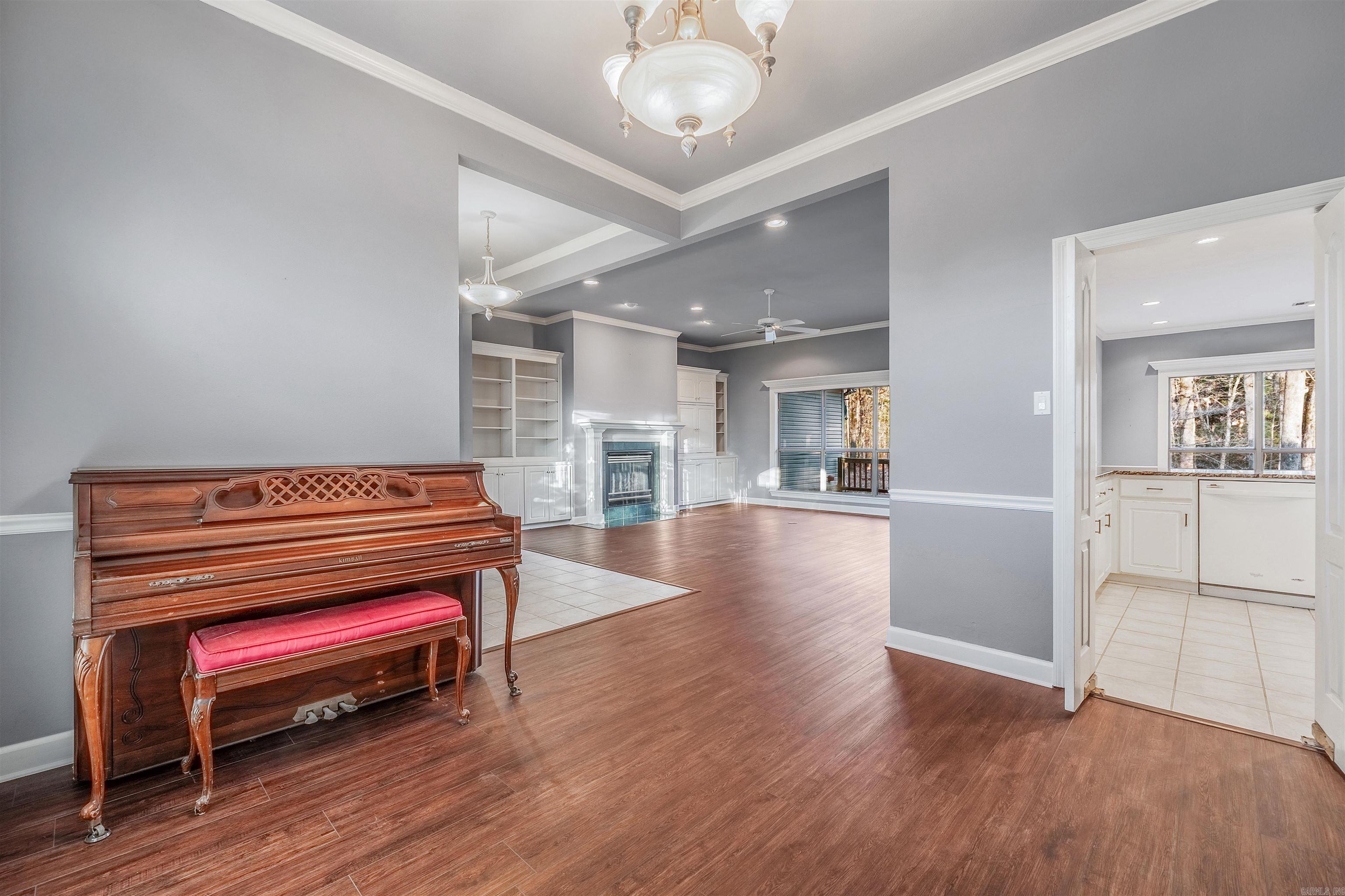 CONFEDERATE WOODS - Residential