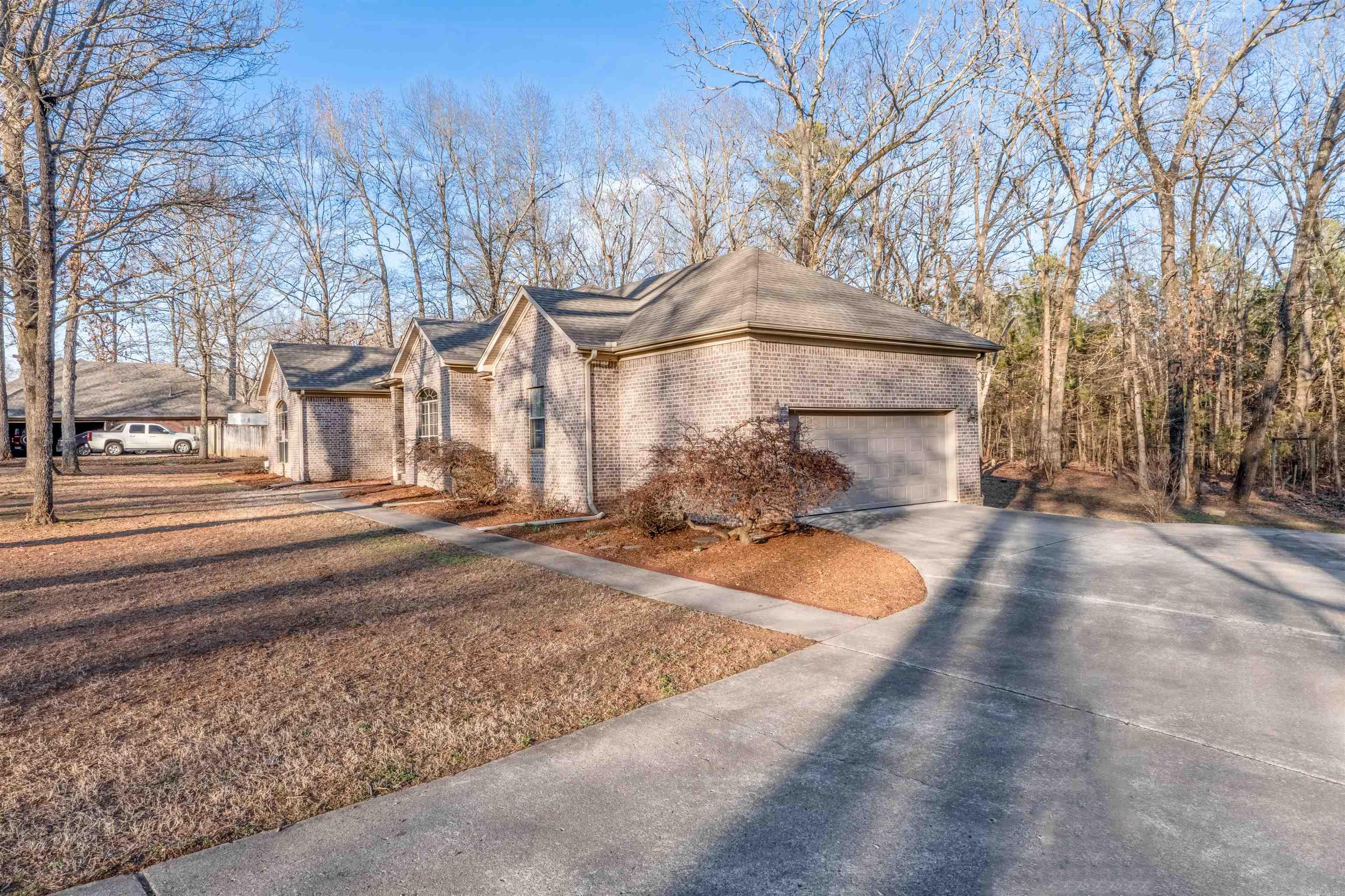 CONFEDERATE WOODS - Residential