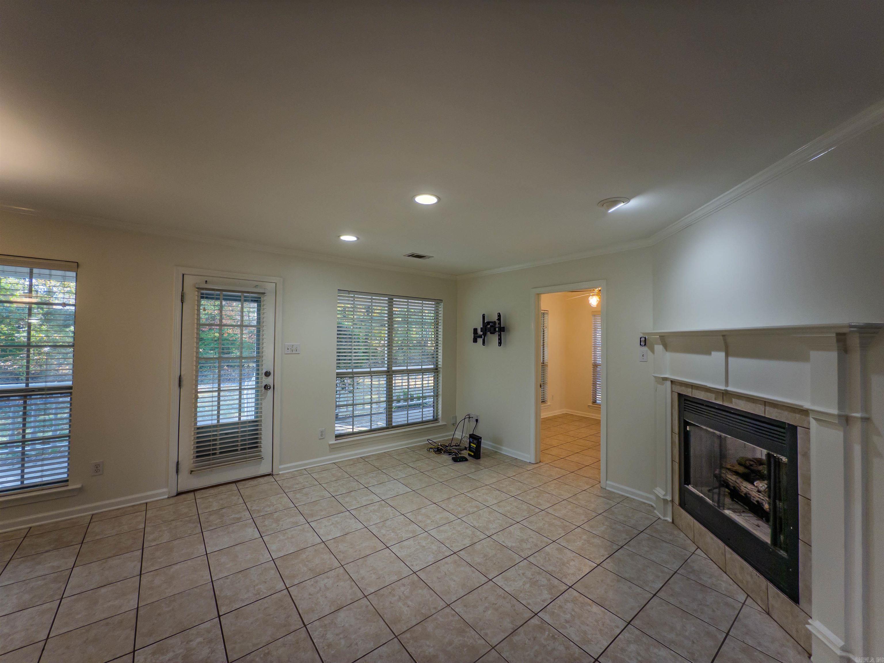 EDGEWATER ADDN - Residential