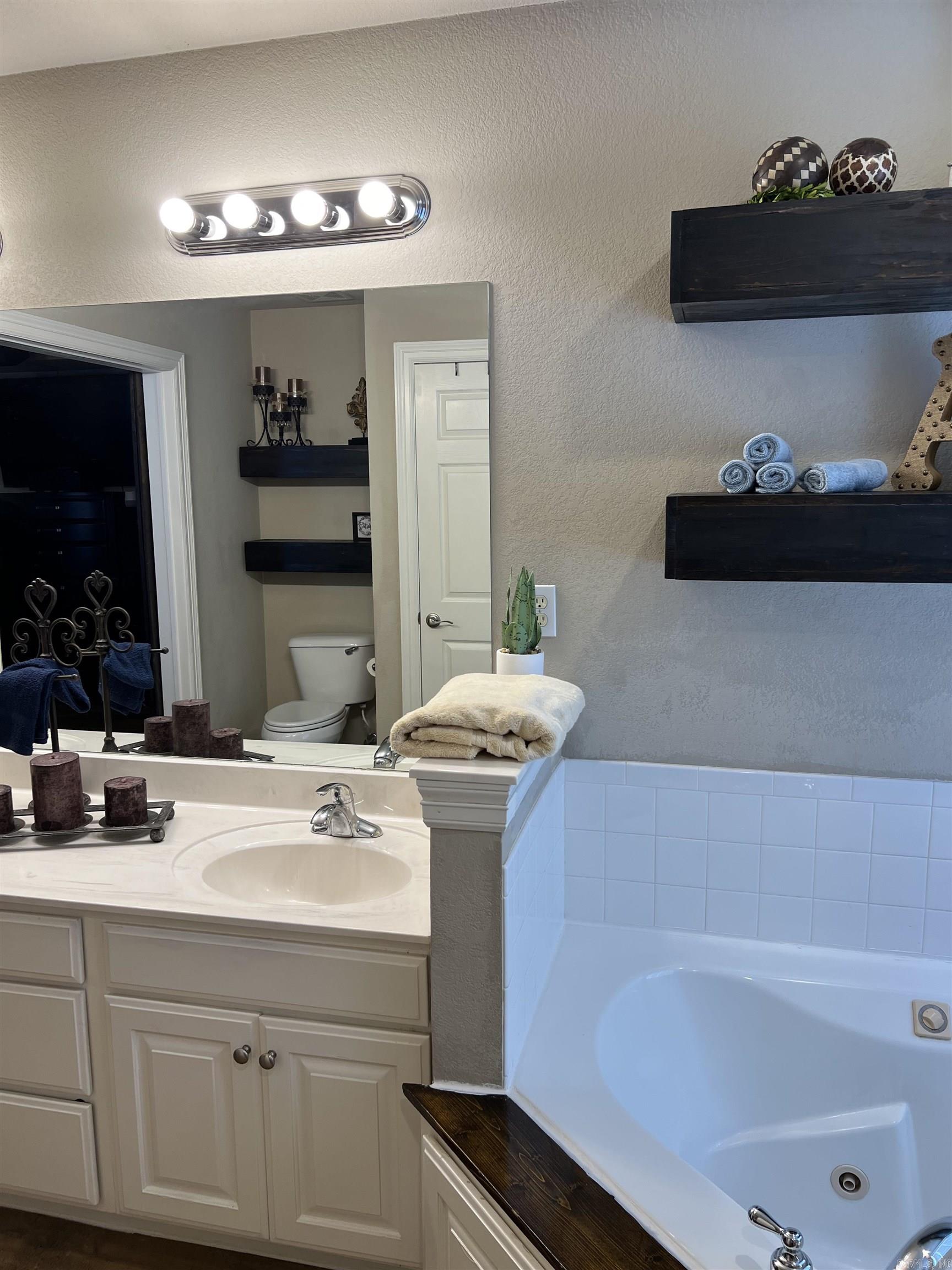 PALISADES - Residential