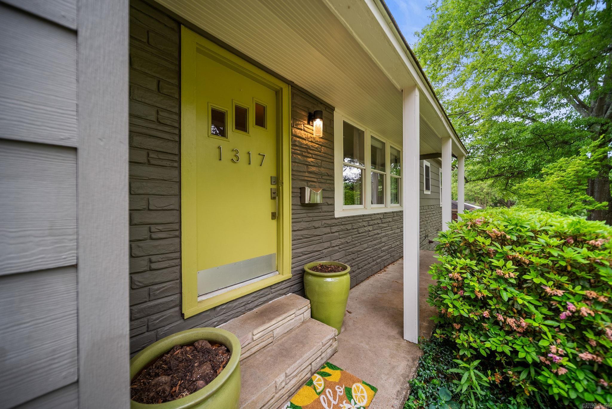 KINGWOOD PLACE - Residential