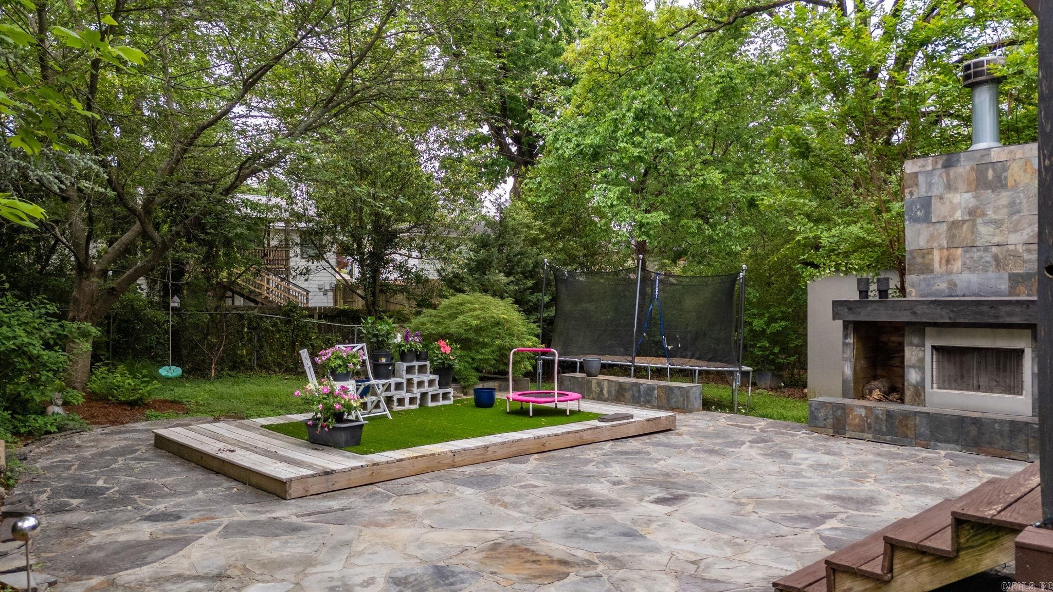 KINGWOOD PLACE - Residential