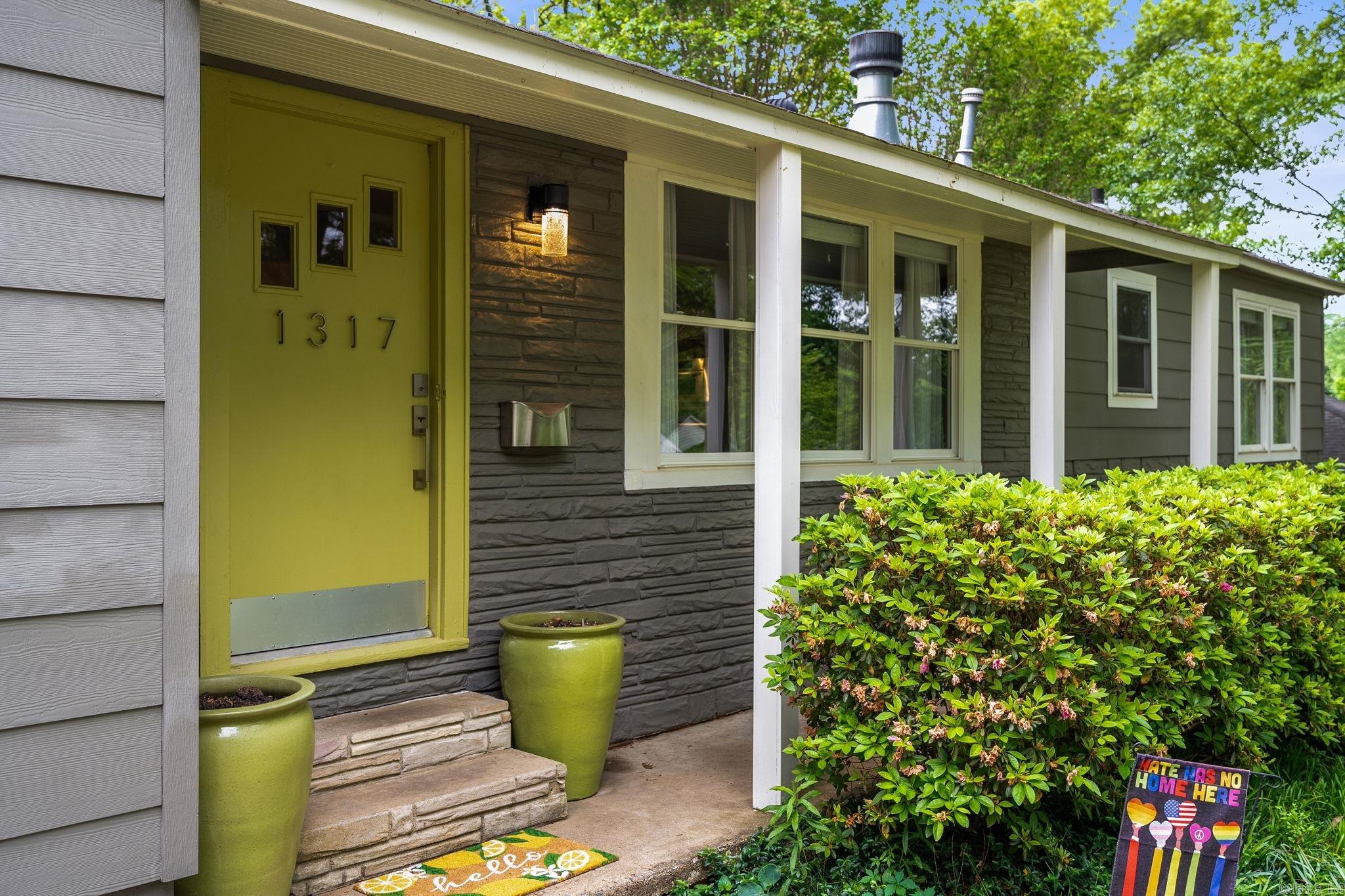 KINGWOOD PLACE - Residential