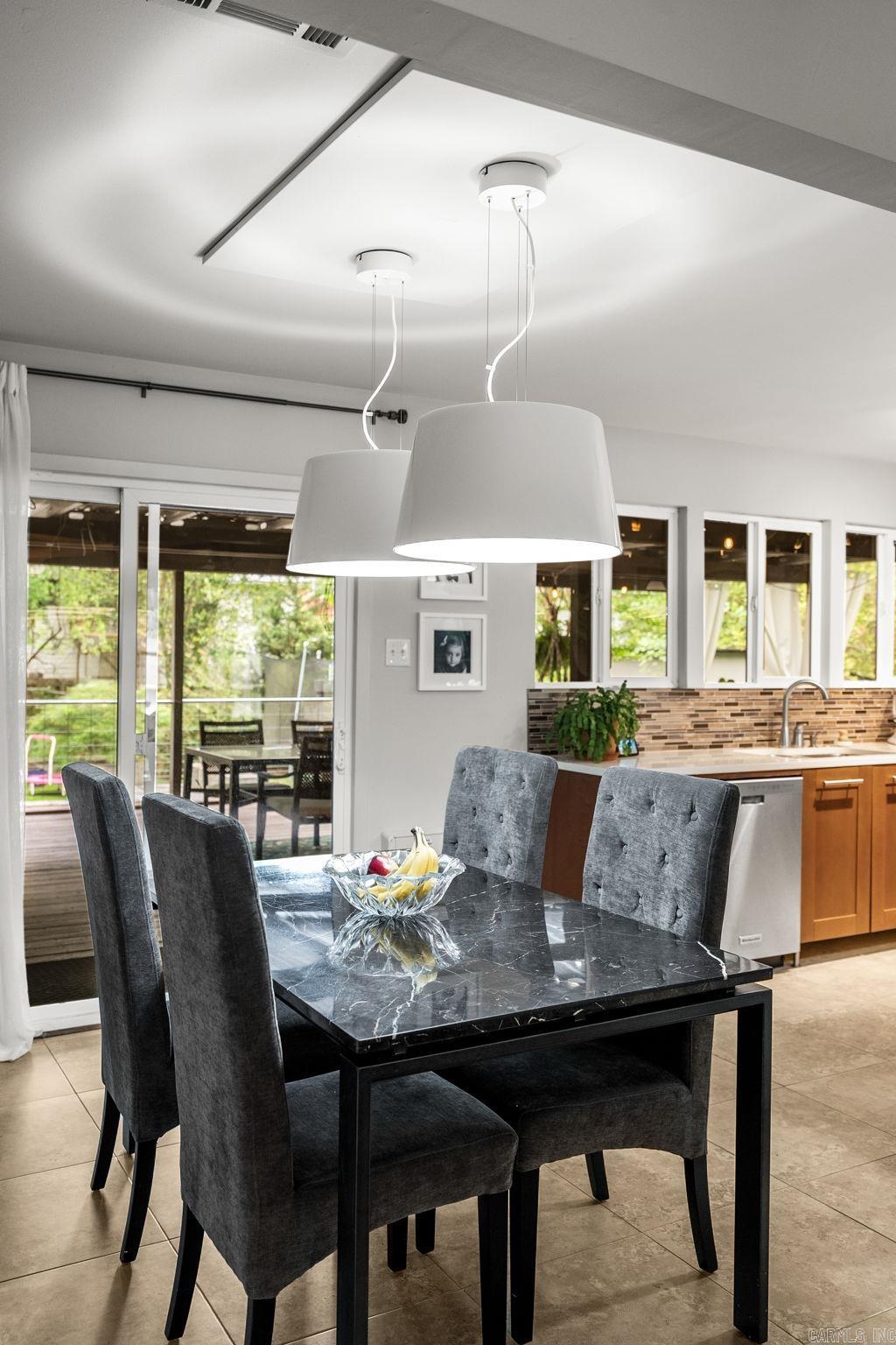 KINGWOOD PLACE - Residential