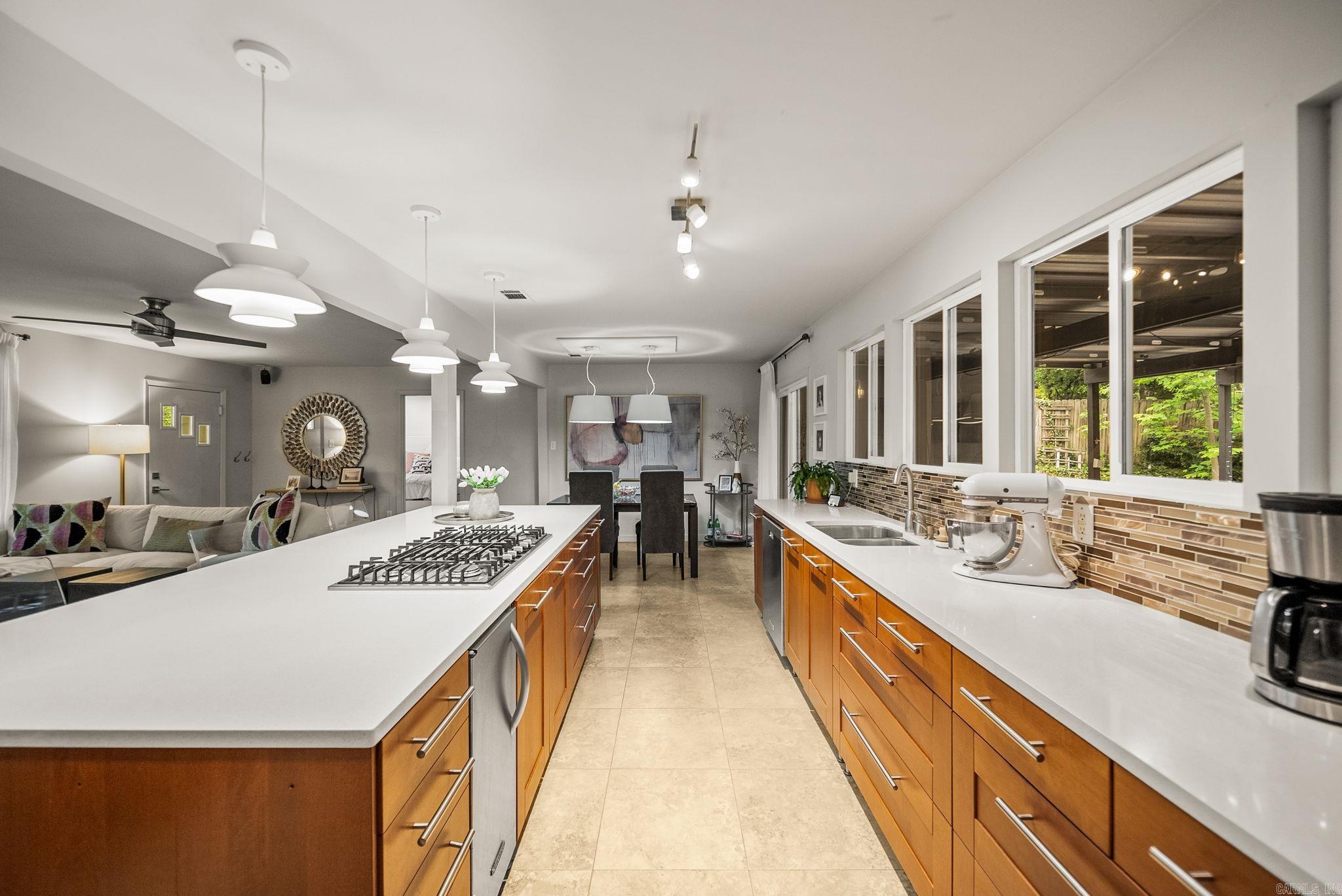 KINGWOOD PLACE - Residential