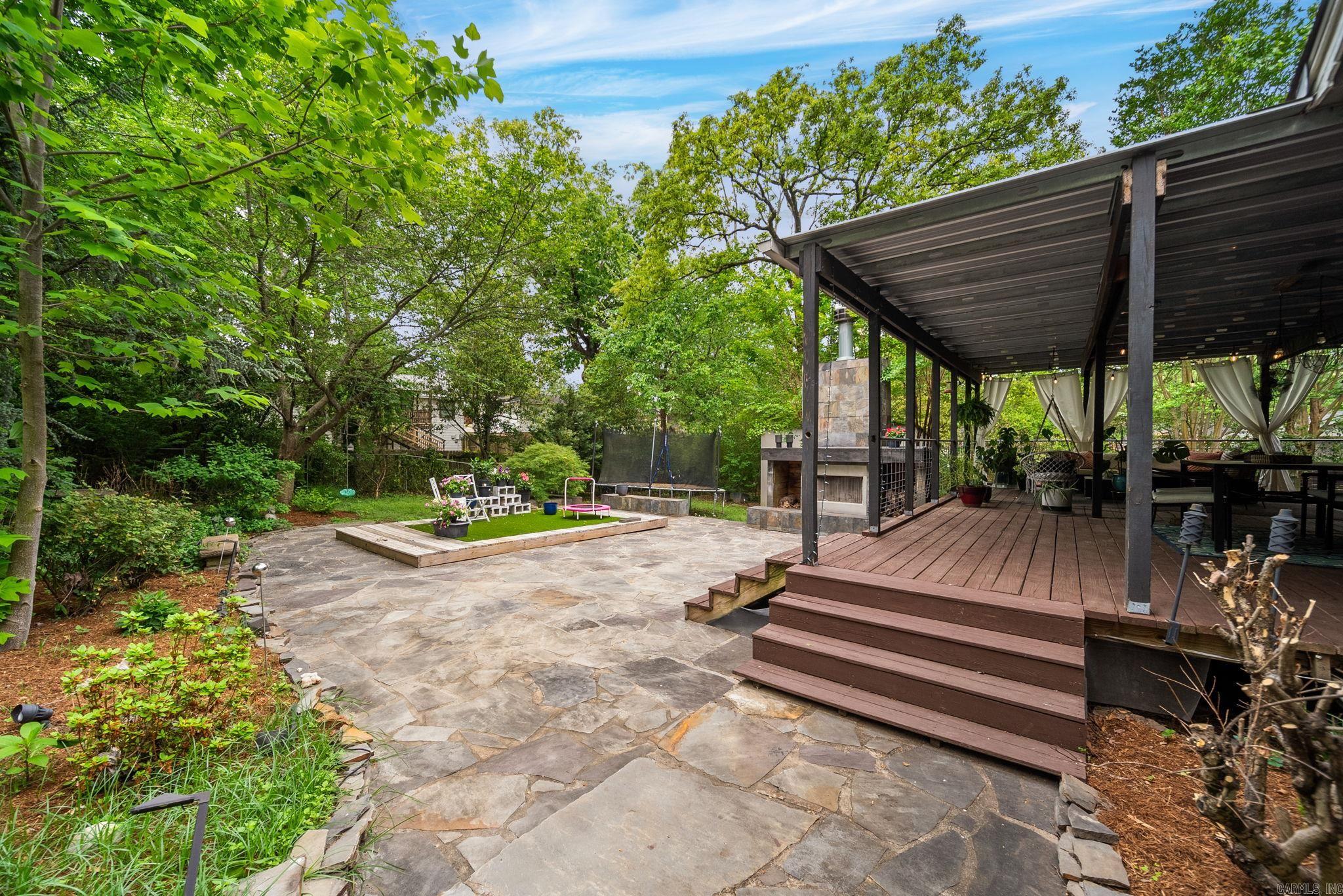 KINGWOOD PLACE - Residential