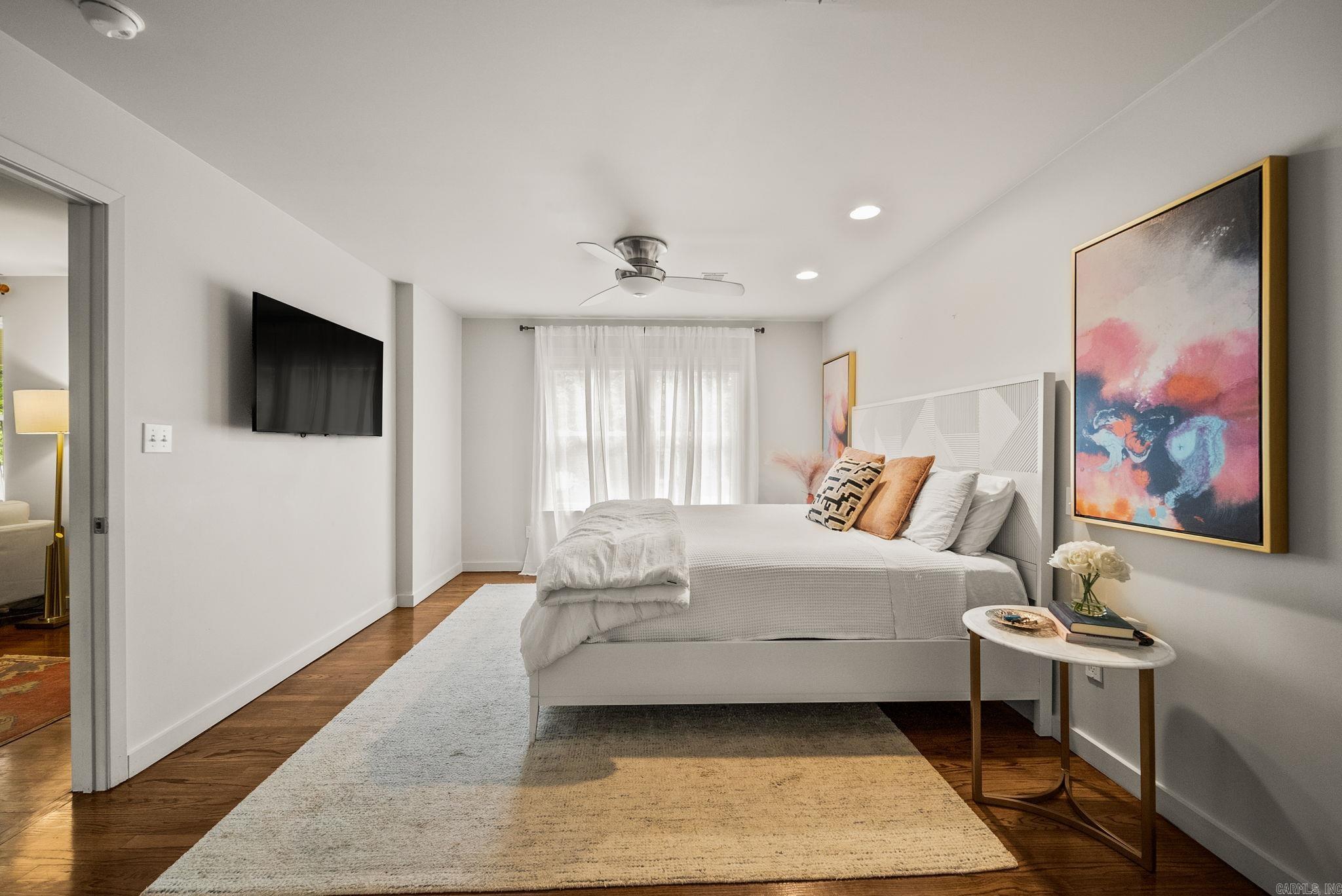 KINGWOOD PLACE - Residential