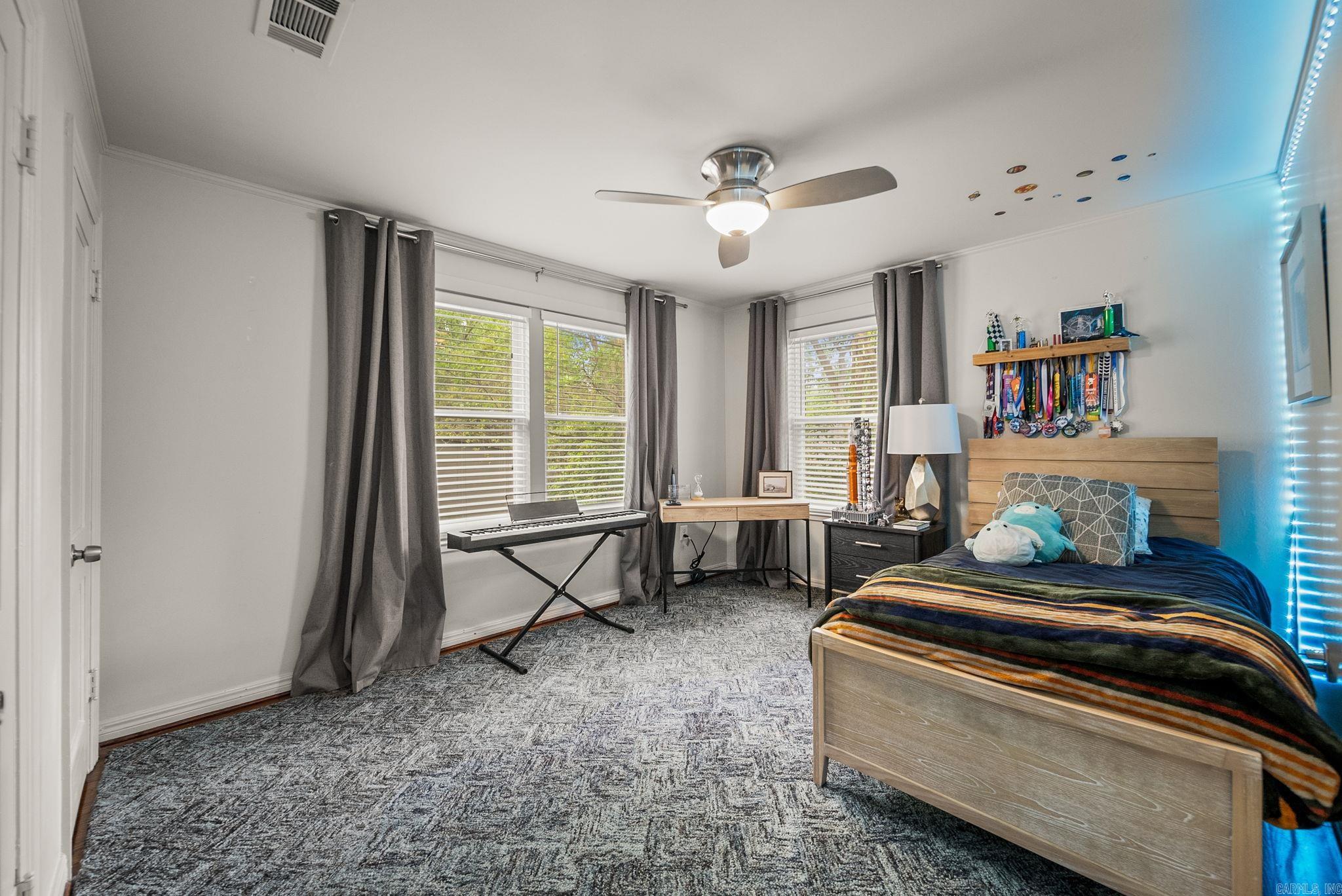 KINGWOOD PLACE - Residential