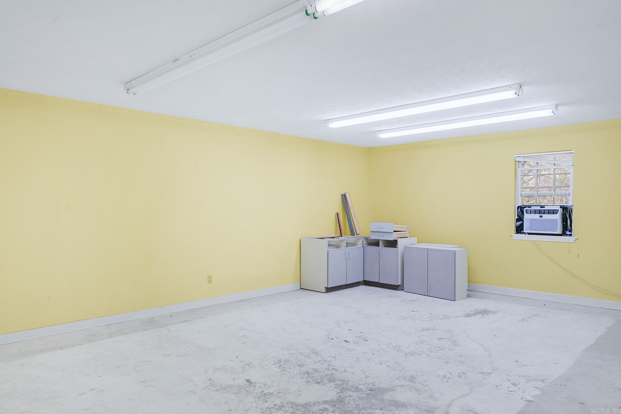 Derden Estates - Residential Lease