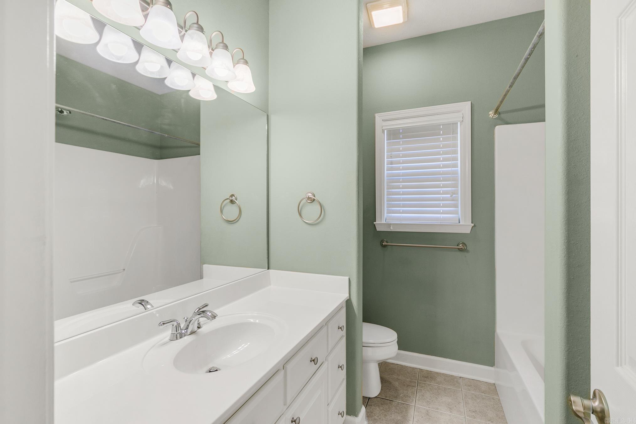 Derden Estates - Residential Lease