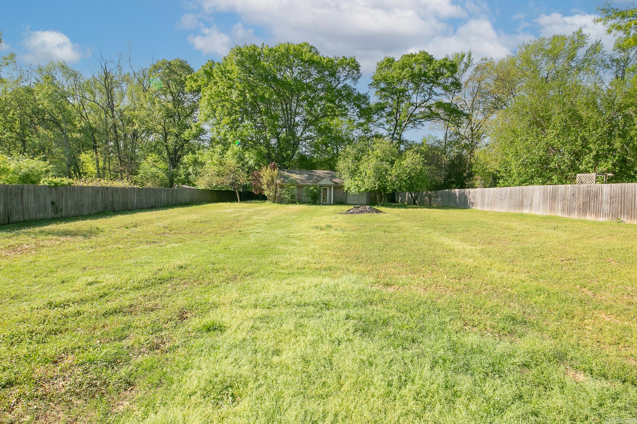 Derden Estates - Residential Lease