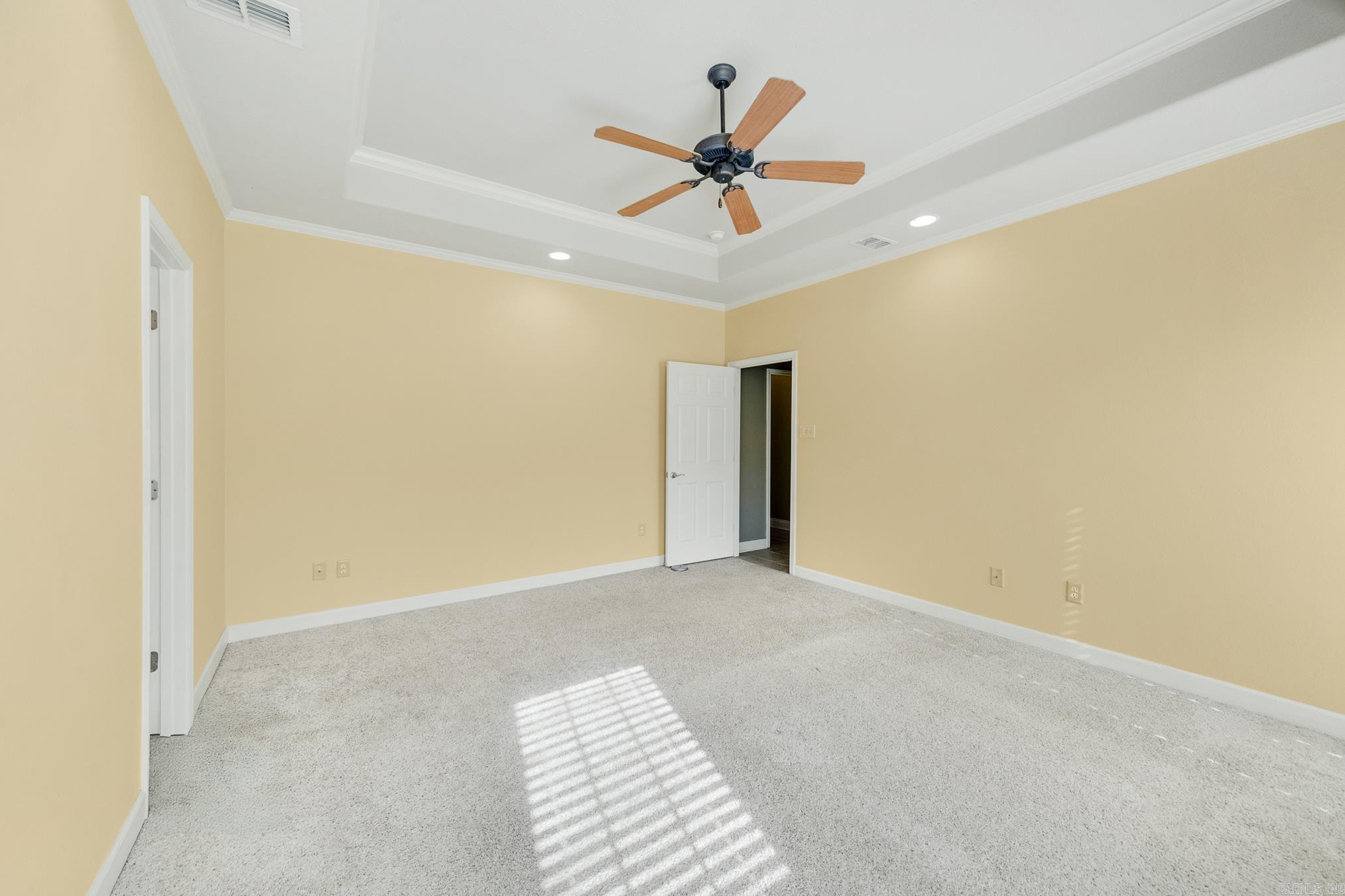 Derden Estates - Residential Lease