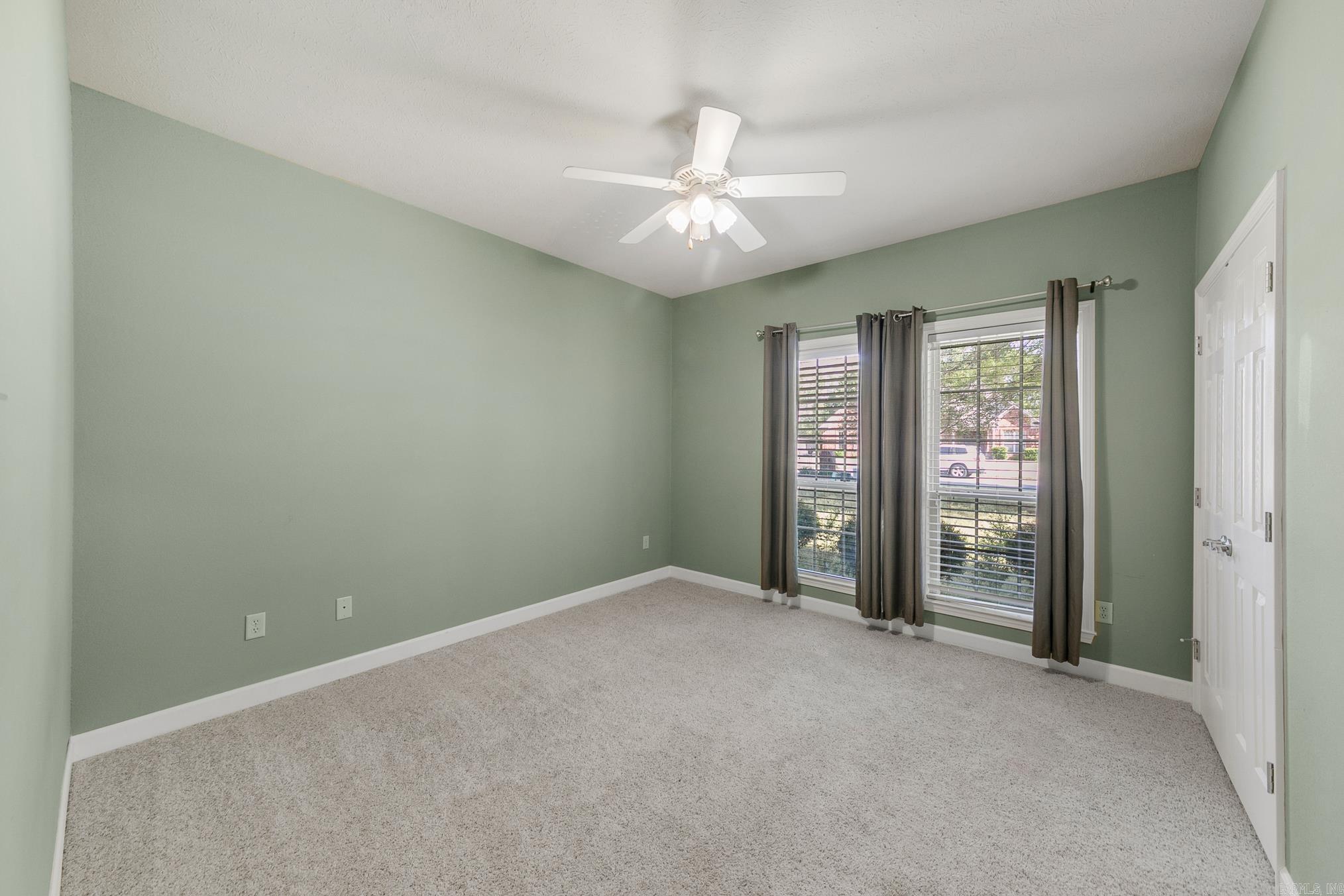 Derden Estates - Residential Lease