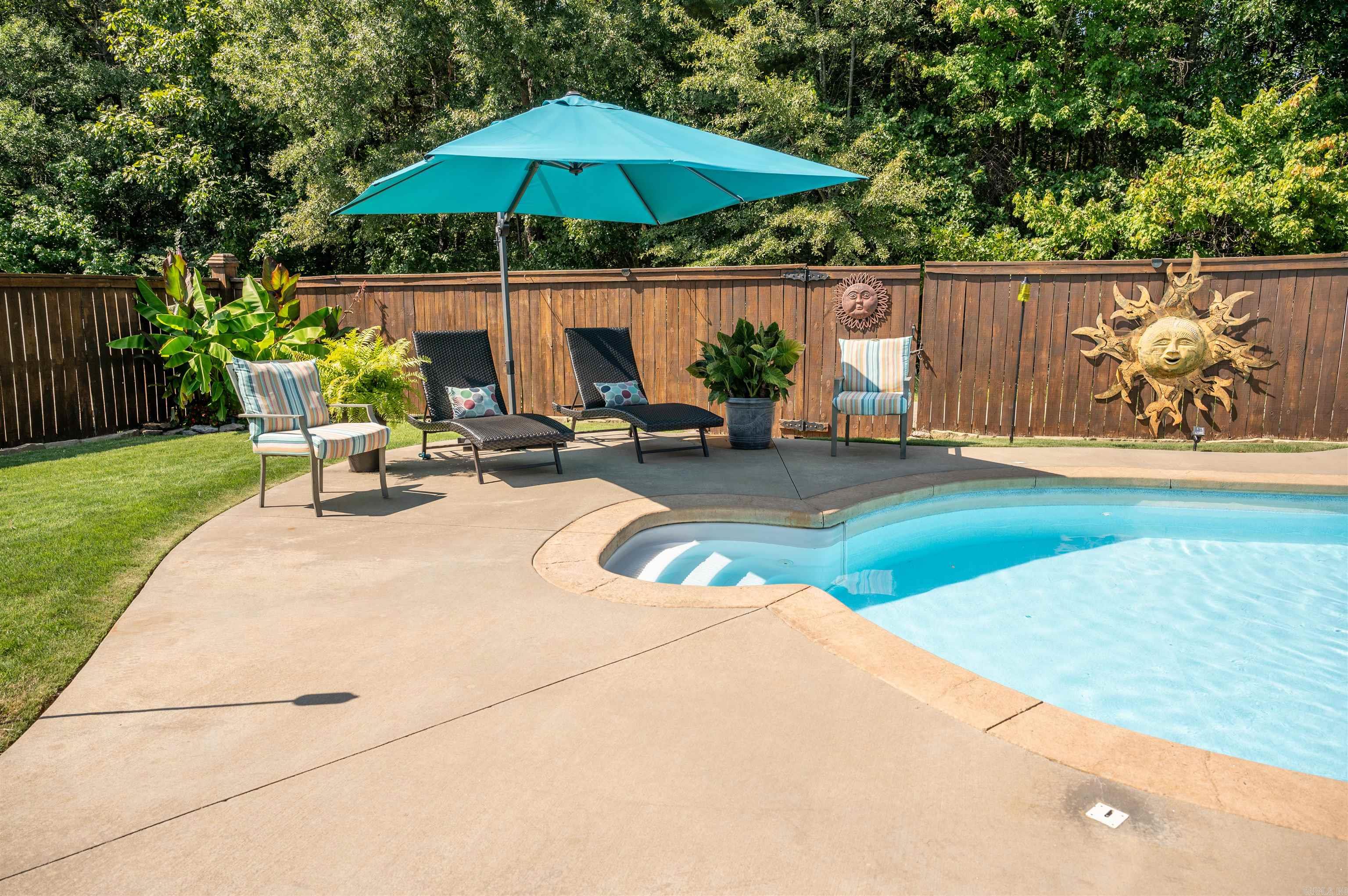 COUNTRY CLUB OF AR-QUARTERS ADDN - Residential