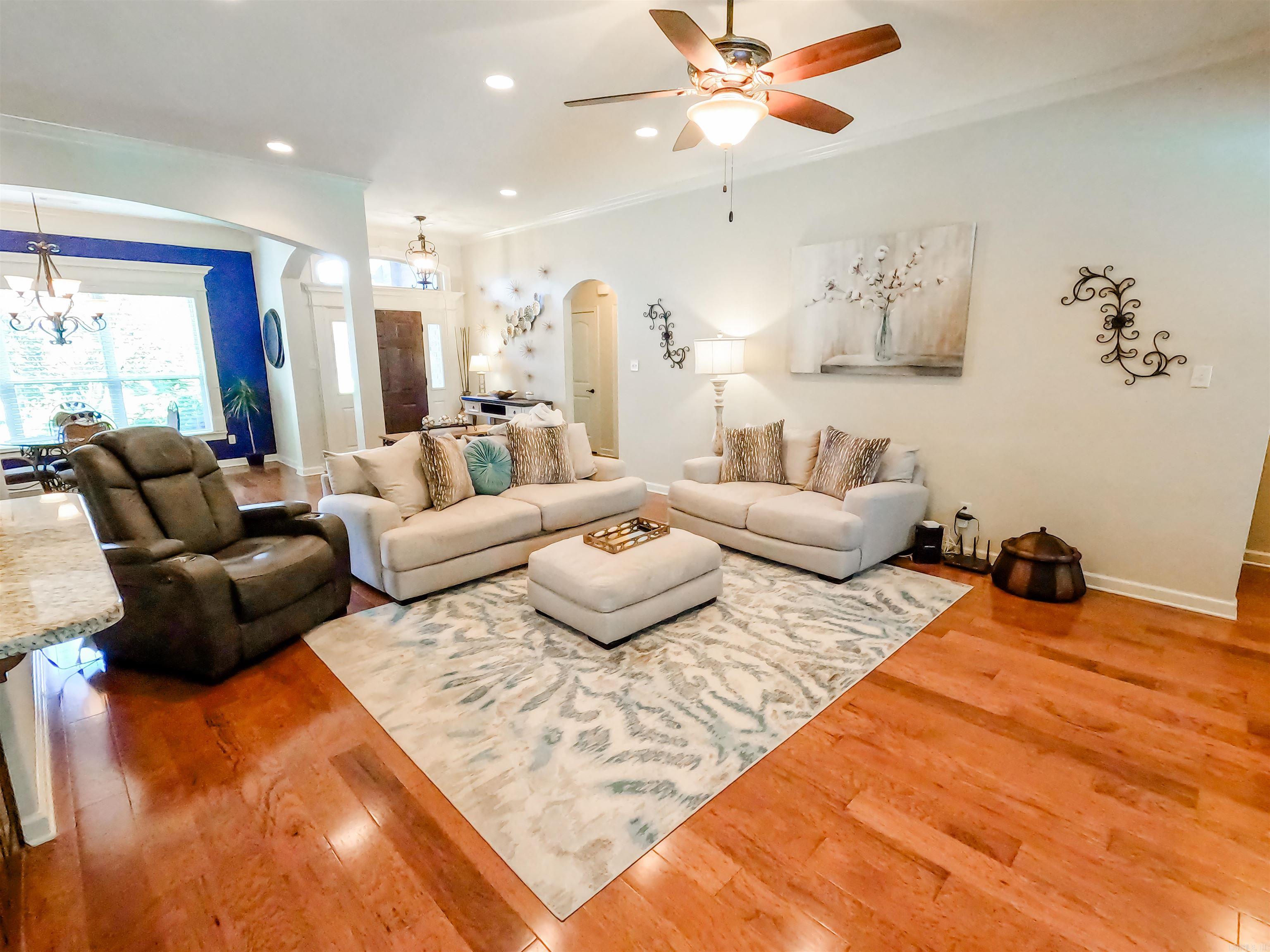 COUNTRY CLUB OF AR-QUARTERS ADDN - Residential