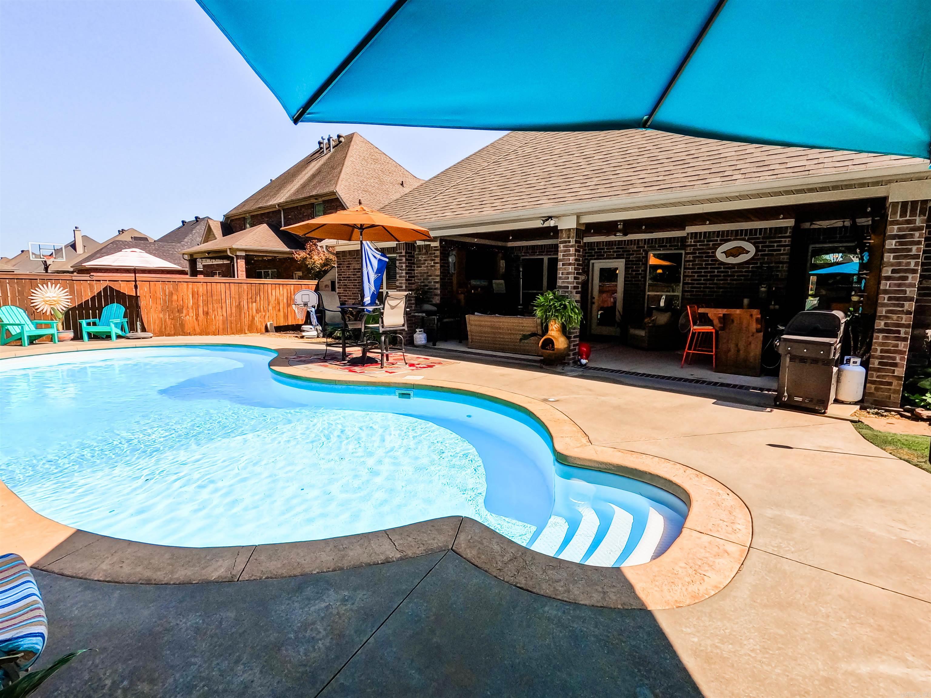 COUNTRY CLUB OF AR-QUARTERS ADDN - Residential