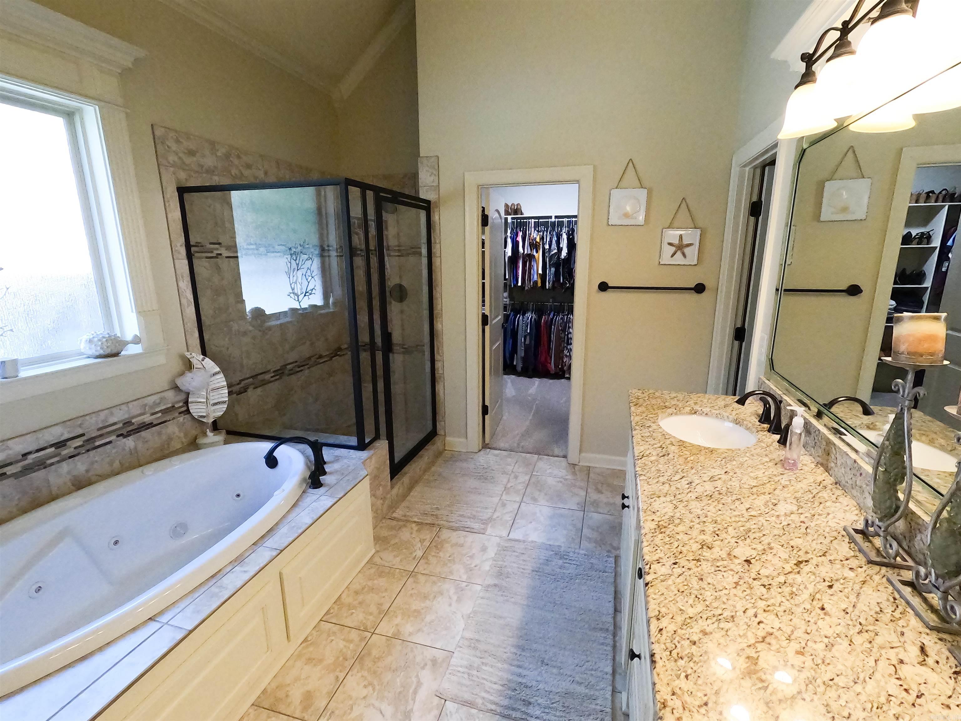 COUNTRY CLUB OF AR-QUARTERS ADDN - Residential