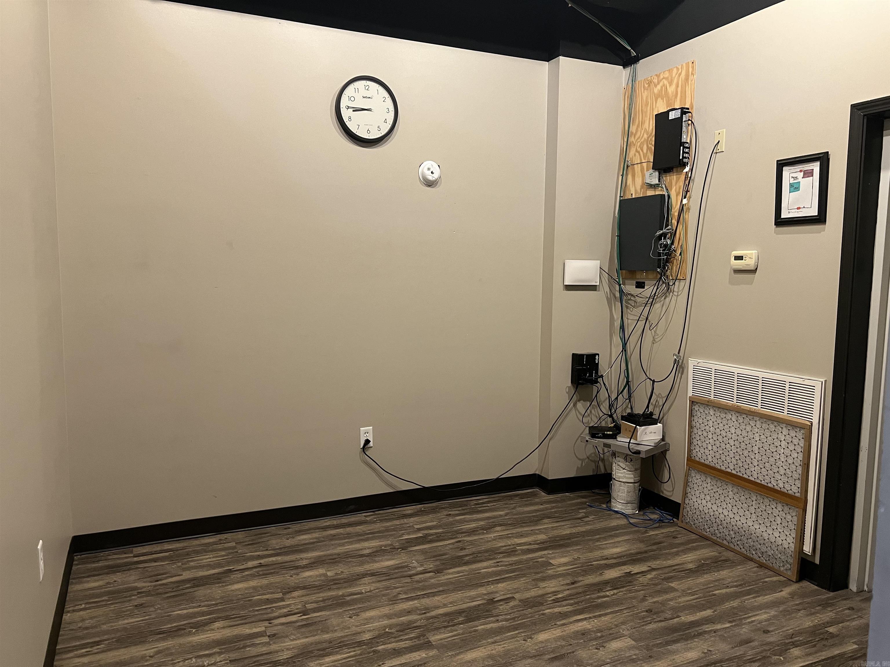 Not in Subdivision - Residential Lease