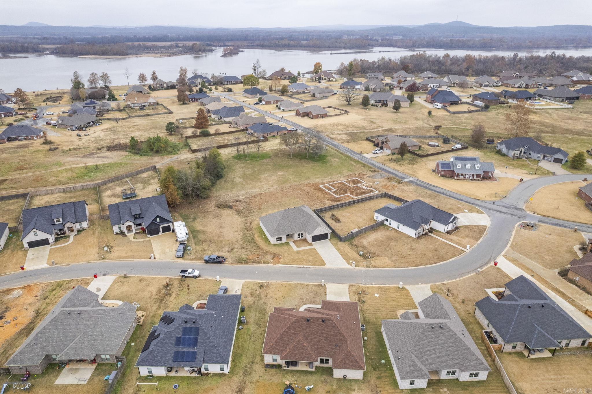 THE RIVER PLANTATION PH-VII, FIN - Residential