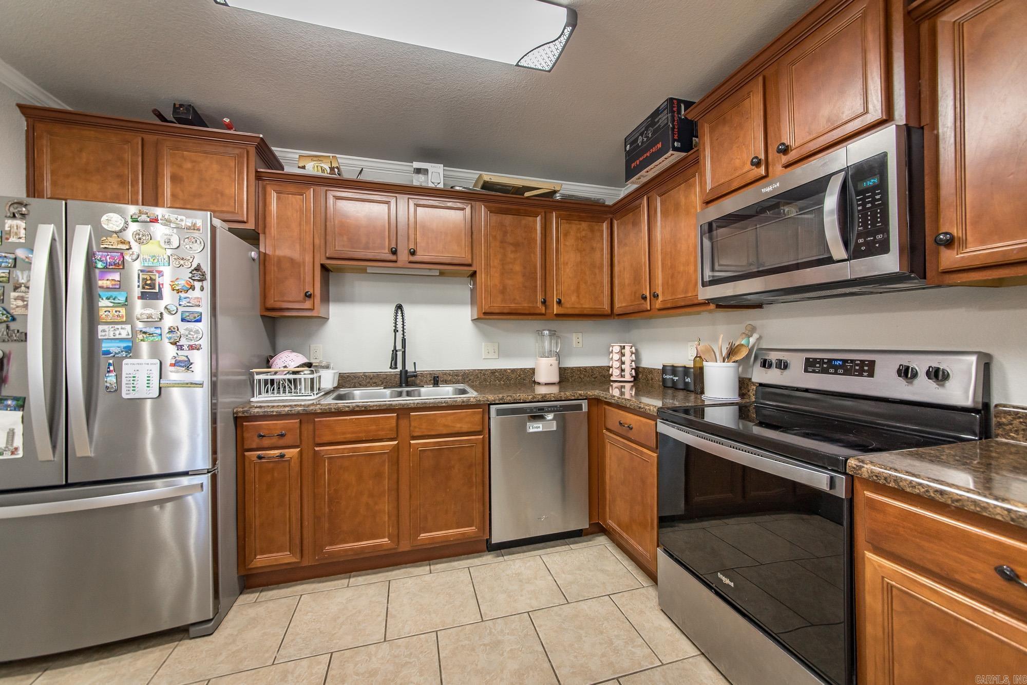 SOUTHERN COMFORT ESTATES - Residential