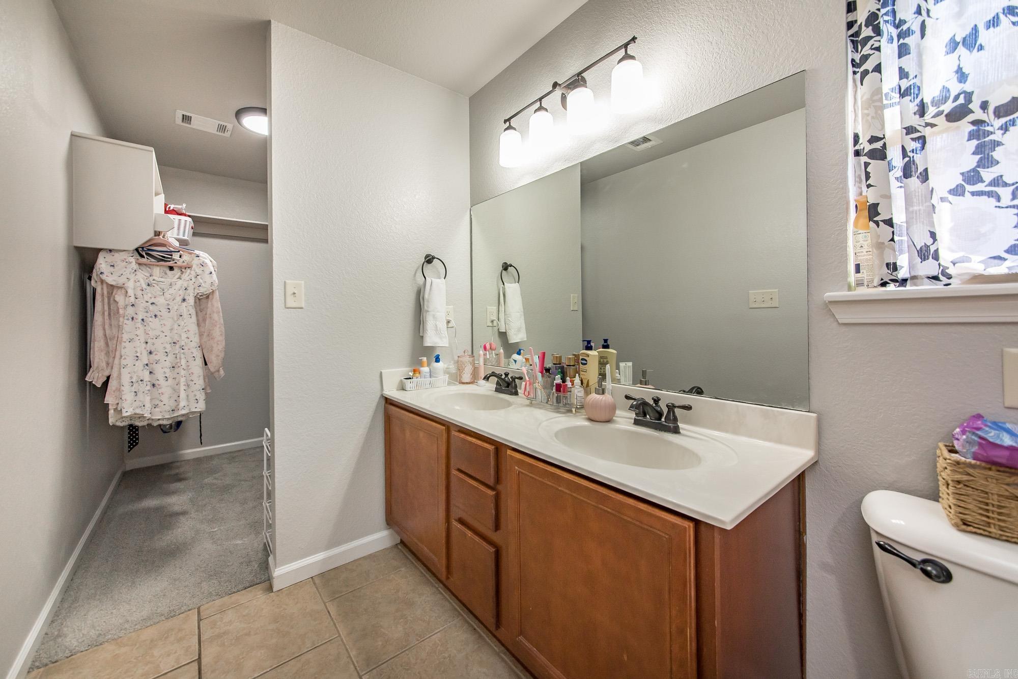 SOUTHERN COMFORT ESTATES - Residential