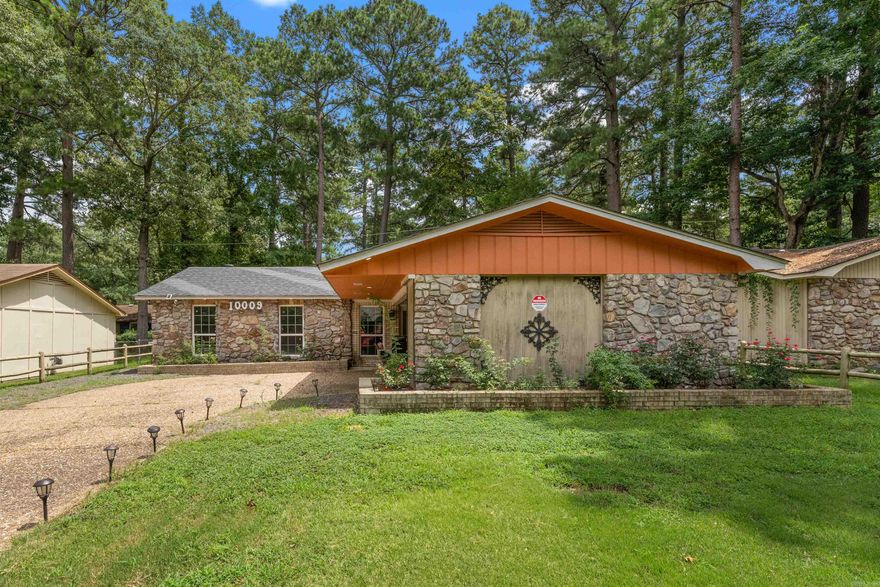 You don't want to miss this completely remodeled home.  3 Bedroom 2 bath home with a large kitchen dining combo.  Stainless Steel Appliances, Granite  Countertops,  Large Master,  Flooring 2021, Cabinets 2021, Countertops 2021, Water Heater 2021, Roof 2020.  SEE AGENT REMARKS