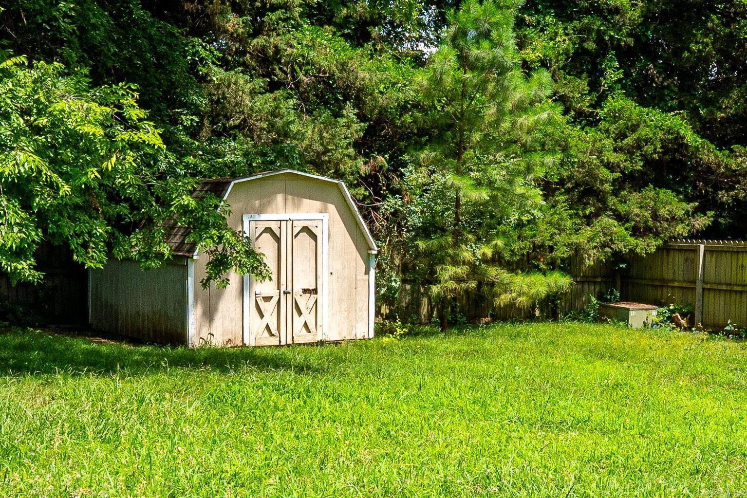 CREEKWOOD - Residential