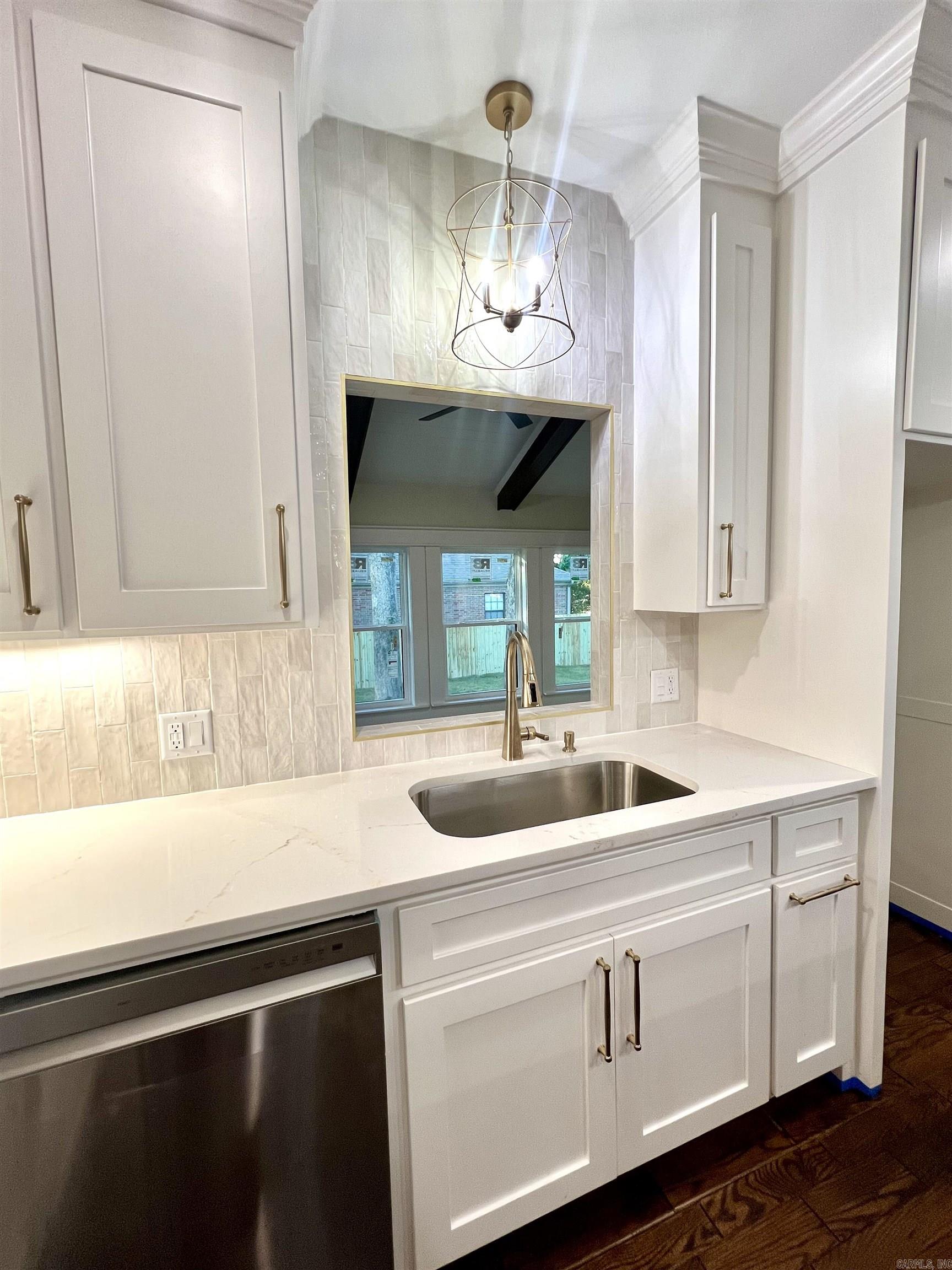 RIVER OAKS - Residential