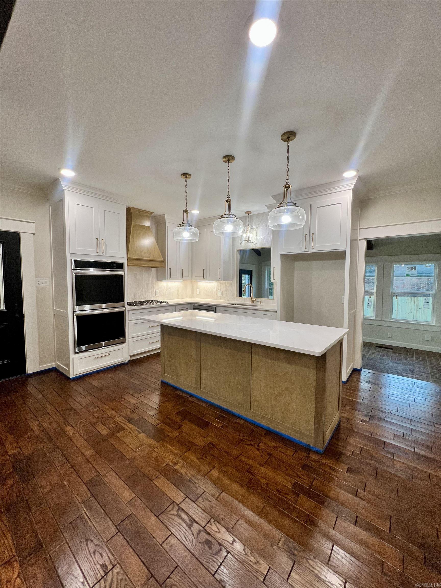RIVER OAKS - Residential