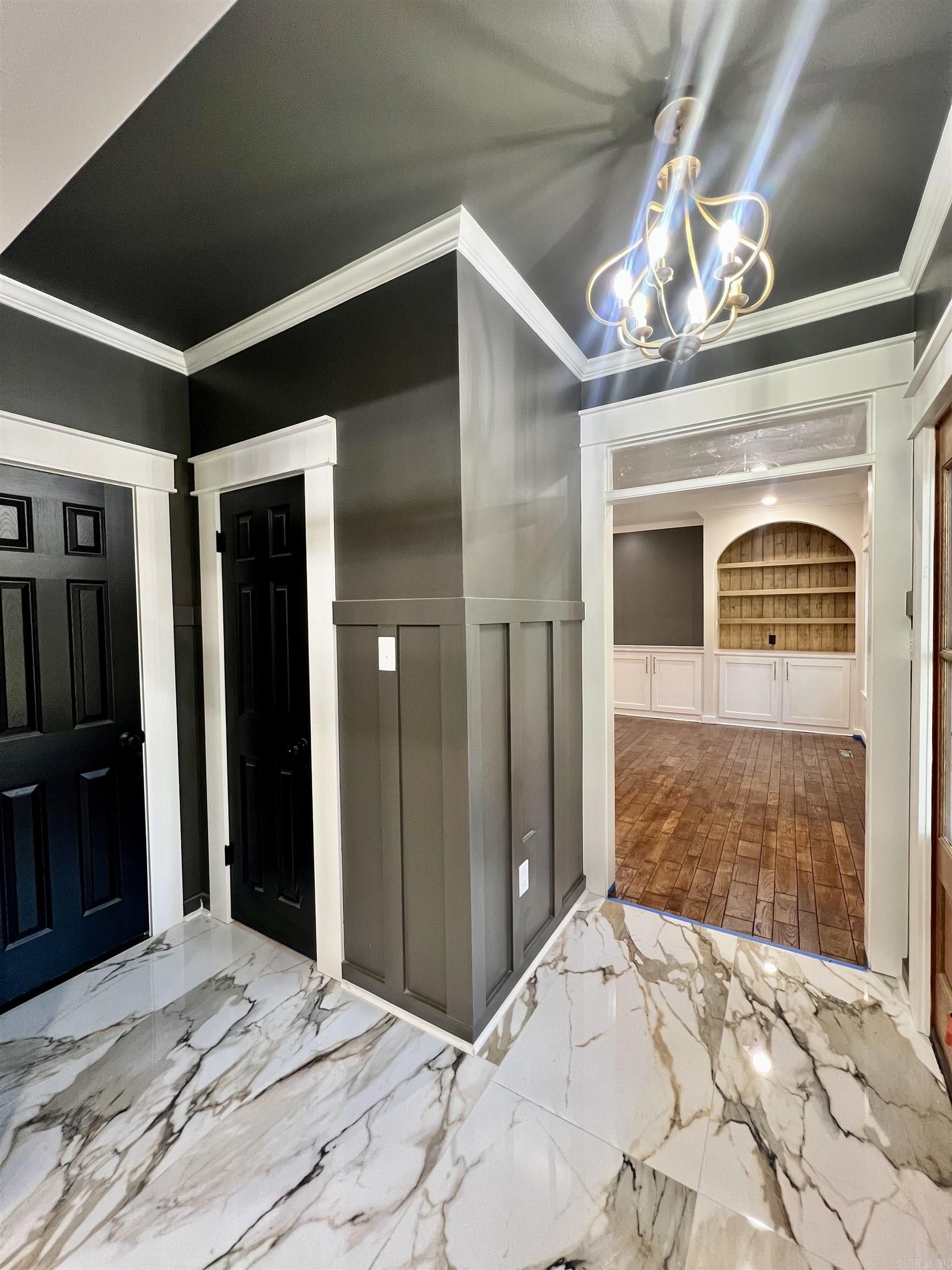 RIVER OAKS - Residential