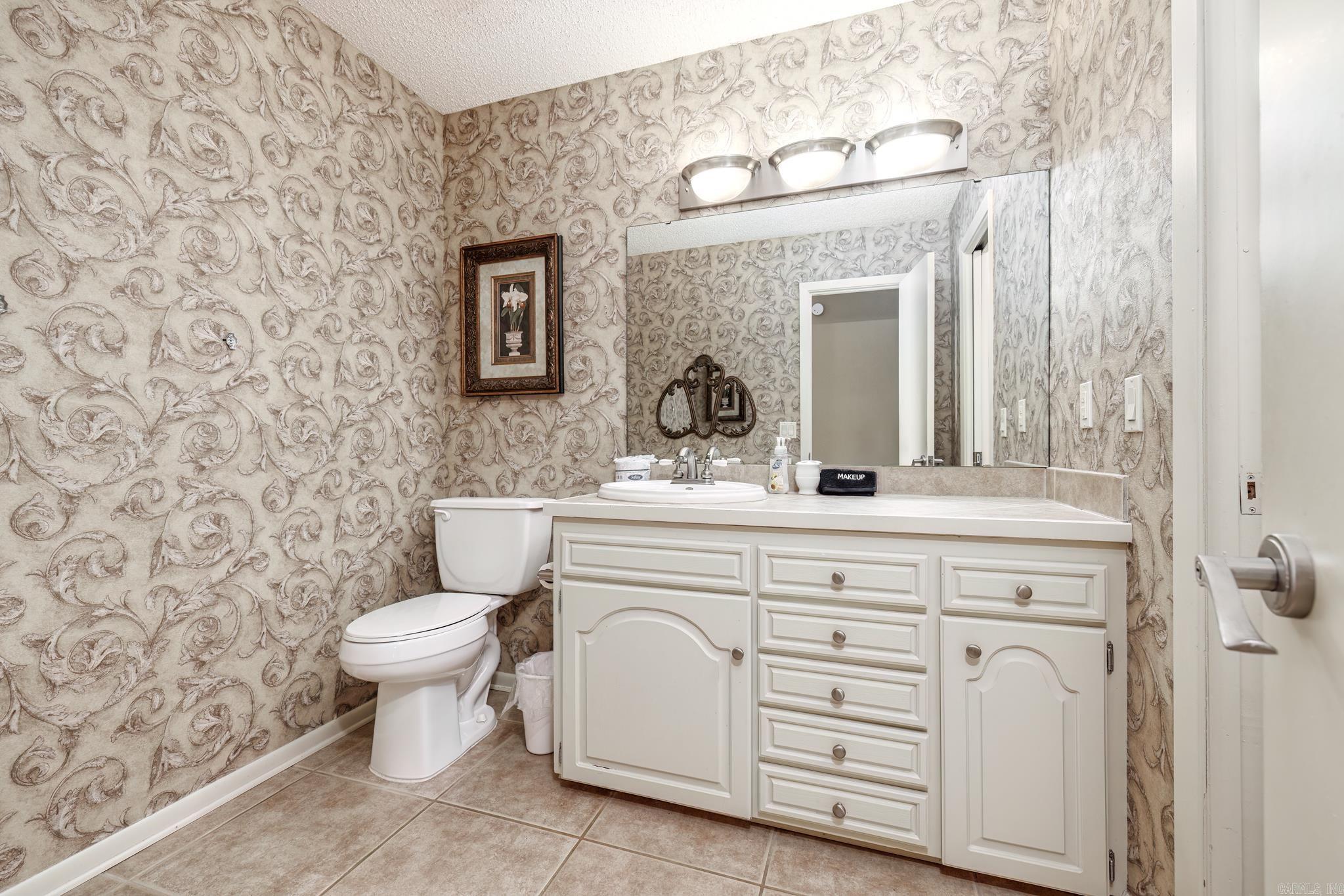 Castellon Courts #1 - Residential