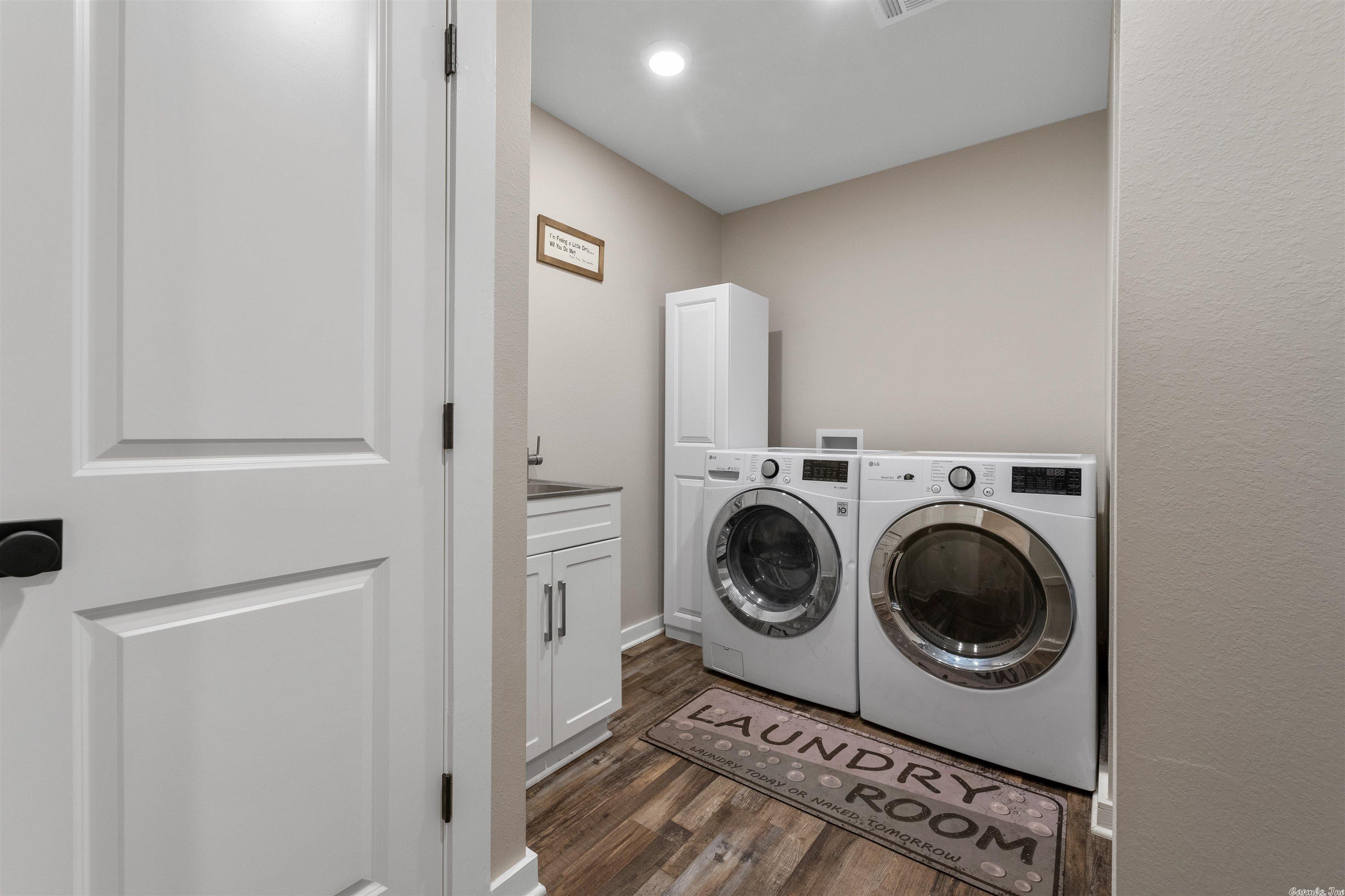 PARADISE MOUNTAIN - Residential