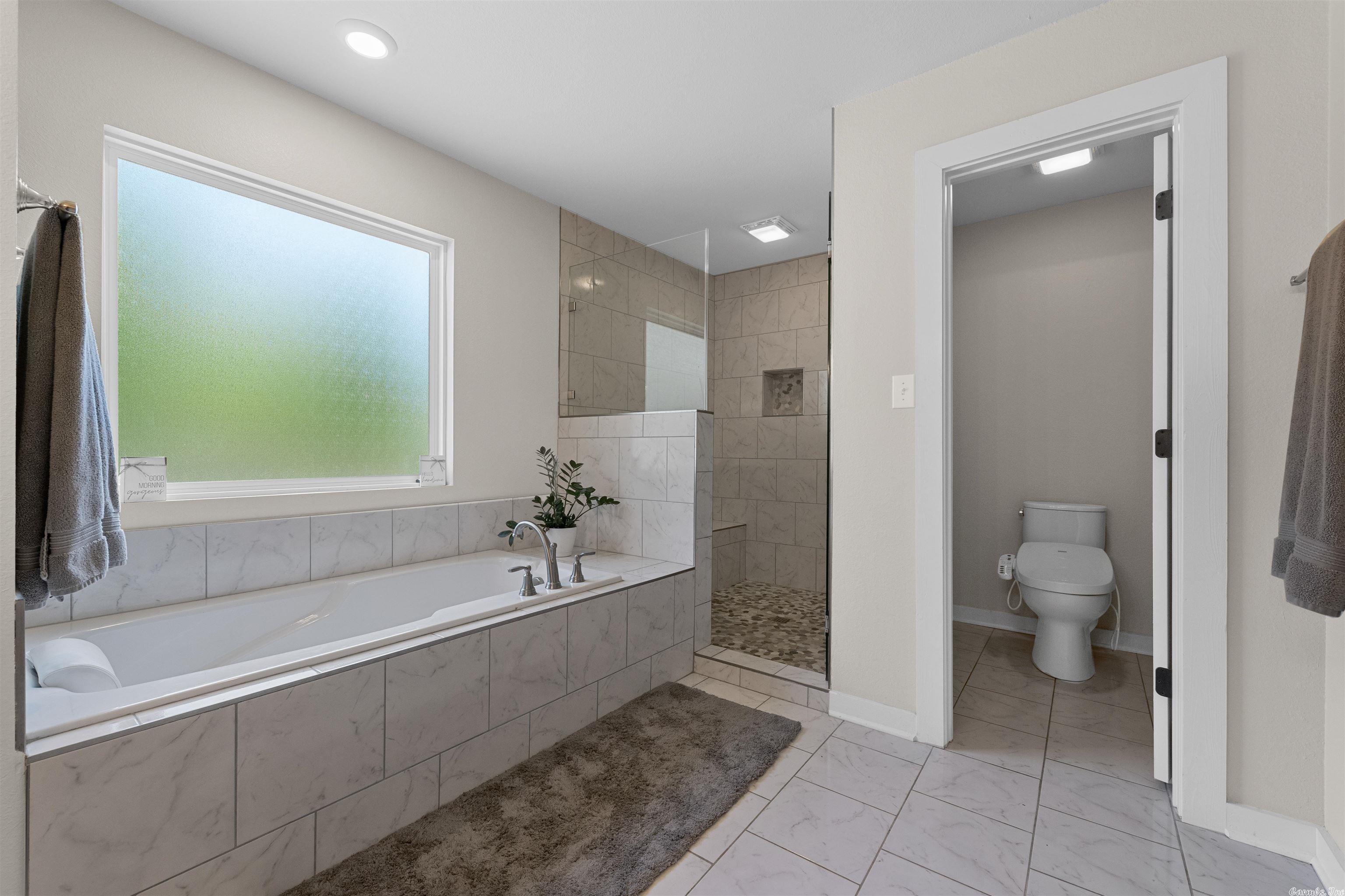 PARADISE MOUNTAIN - Residential